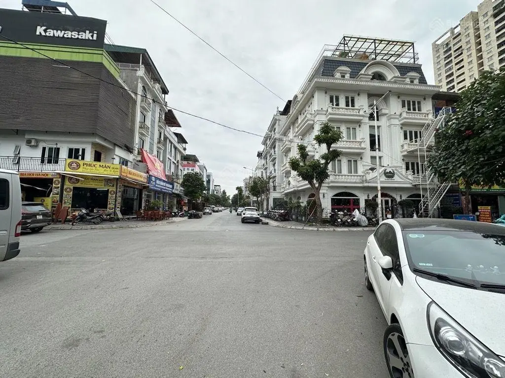 Rẻ đẹp nhất nhì Khu đô thị Văn Khê - Vị trí vàng - Ở hoặc kinh doanh đều phù hợp - chủ thiện chí