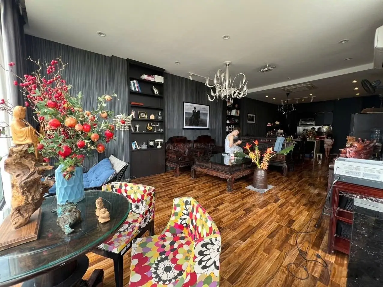 Hot! Giáp Hồ Tây - Lạc Long Quân 100m2 - 6T thang máy - gara ô tô - kinh doanh - nhà mới. Giá 22tỷ