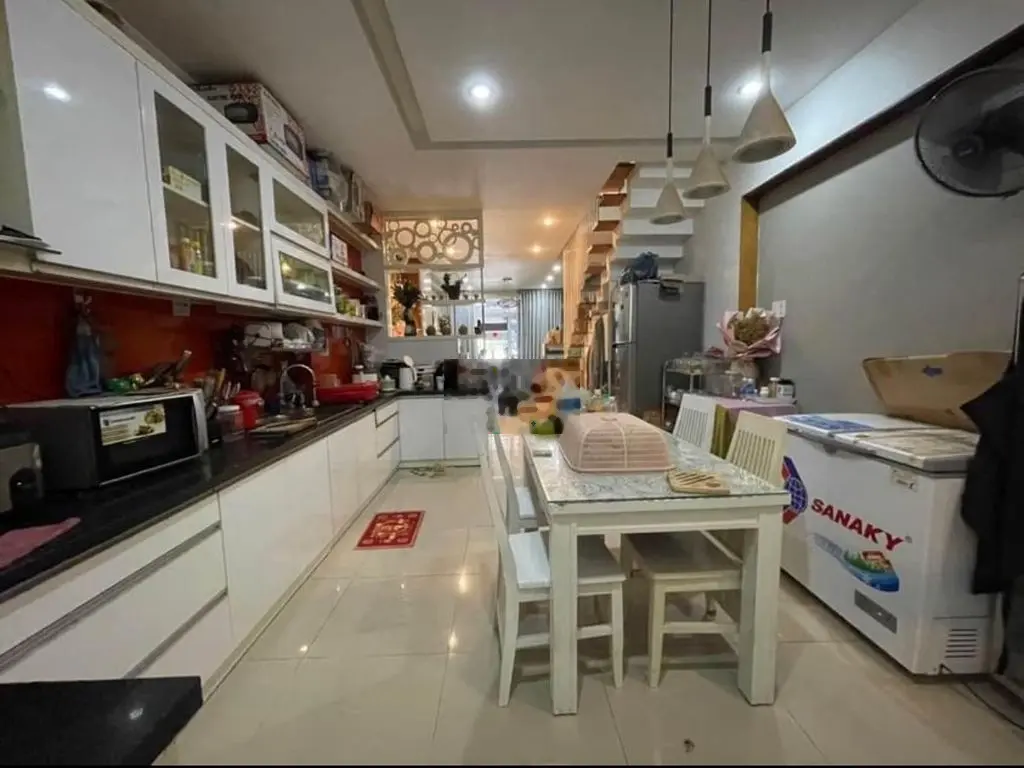Bán nhà mặt tiền 80m2 đường Lê Hiến Mai rộng 13m VCN Phước Hải