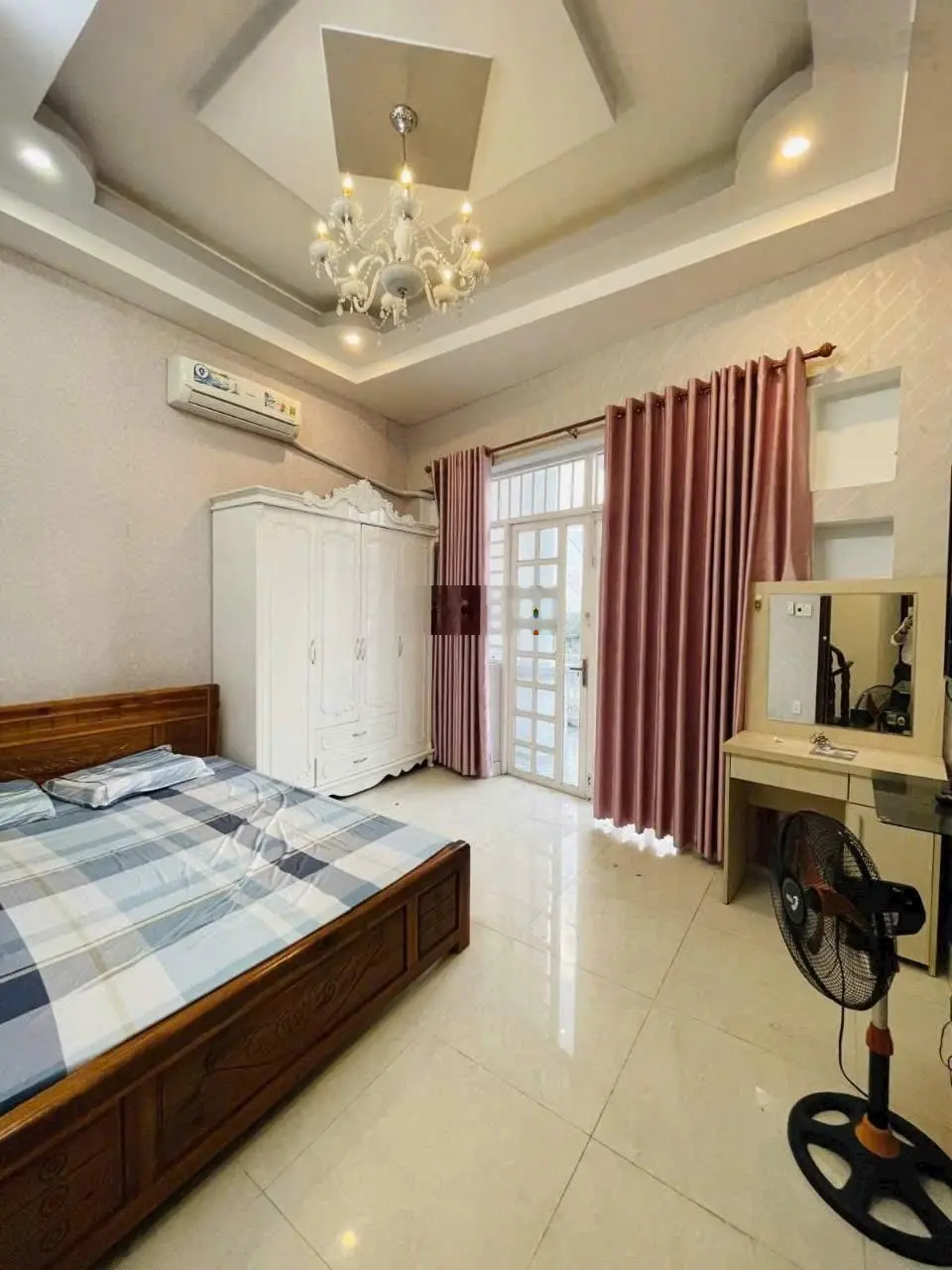 Bán Biệt Thự P.24 Bình Thạnh - 8x15m - SHR 120m2 - 4 Tầng Có Hầm Ô Tô - Đường 8m - Khu bàn cờ