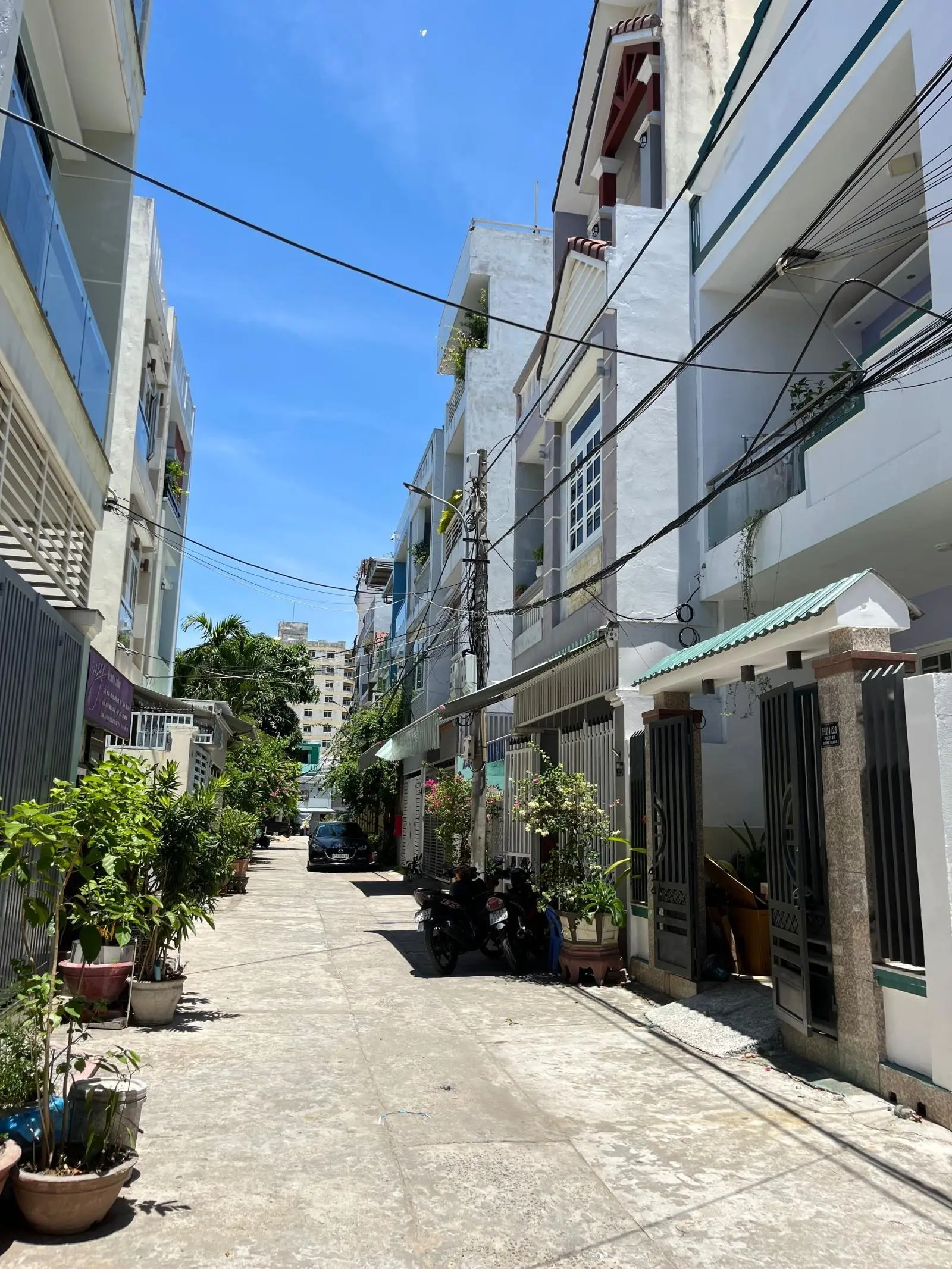 Nhà đầu cầu Rồng (Trần Hưng Đạo - Võ Văn Kiệt)