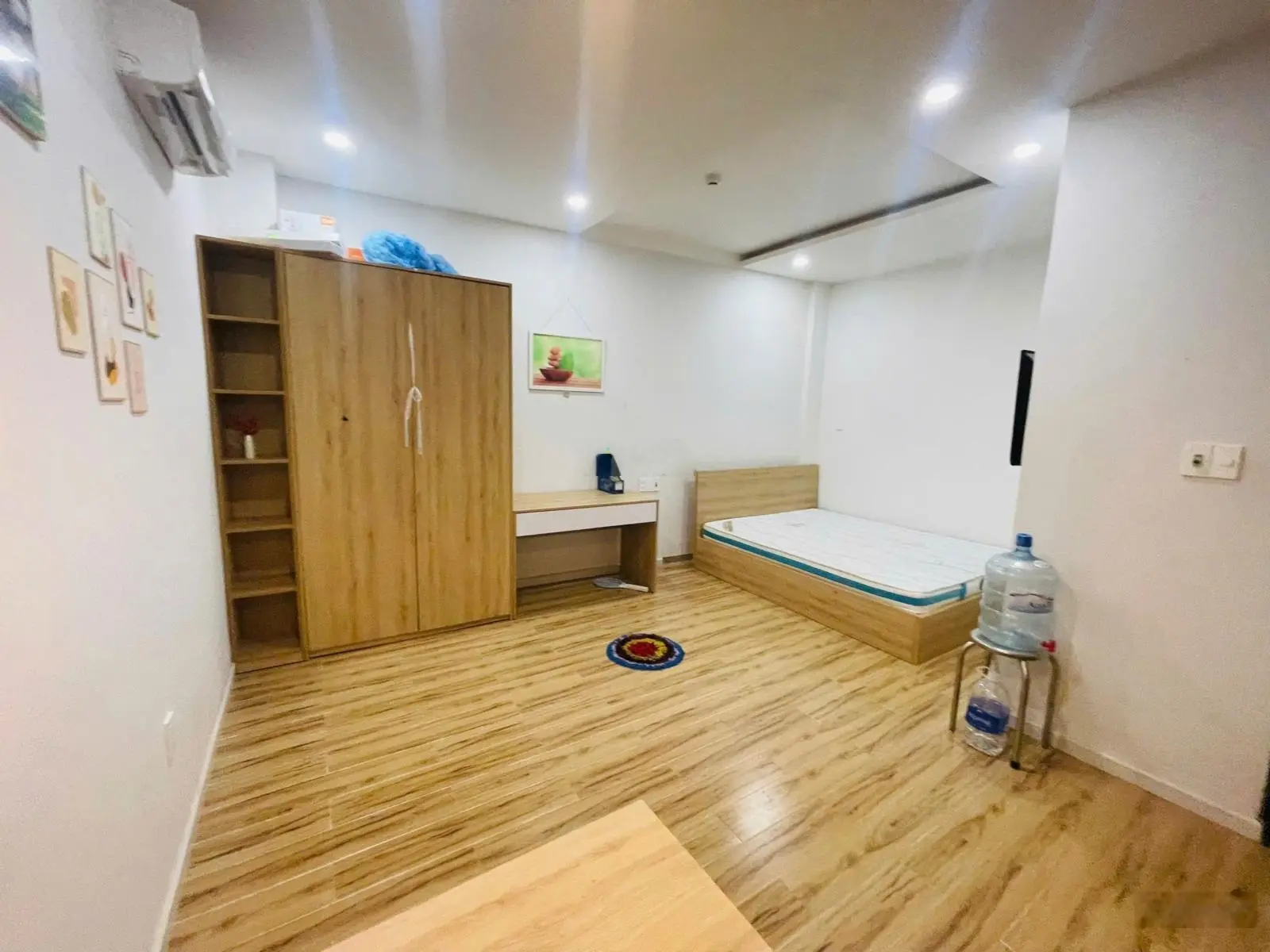Bán tòa căn hộ 4.5 tầng NGUYỄN CÔNG TRỨ gân biển đang cho thuê 15tr có thang máy