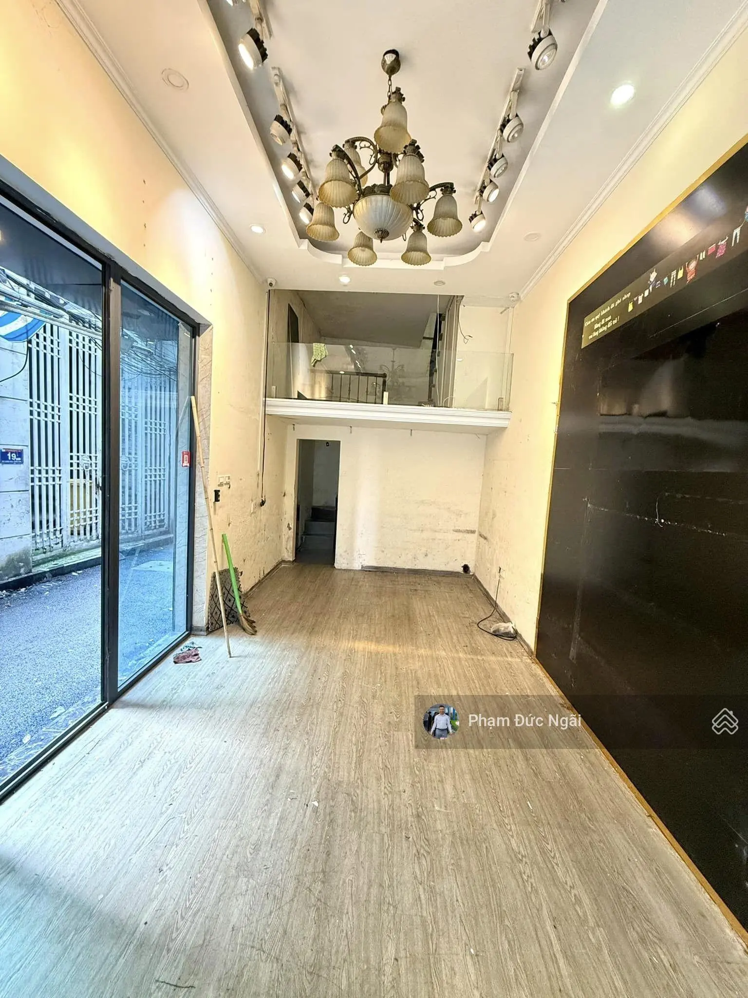 Chính chủ bán nhà phố Trường Chinh 35m2 x 4 tầng lô góc 2 thoáng ô tô đỗ cửa kinh doanh sầm uất