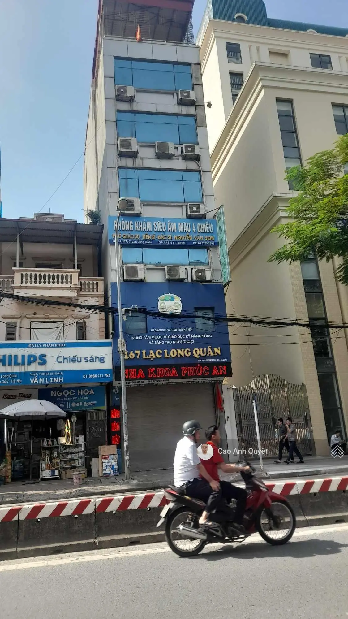 Bán nhà 68m2 7T mặt phố MT 5,5m vỉa hè quận Cầu Giấy 55 tỷ Lạc Long Quân