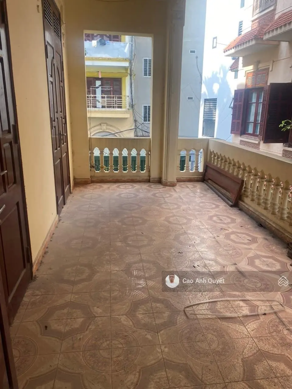Bán nhà p/l phố Lạc Long Quân Quận Tây Hồ 261m2 7t ô tô tránh 39,9 tỷ Lạc Long Quân