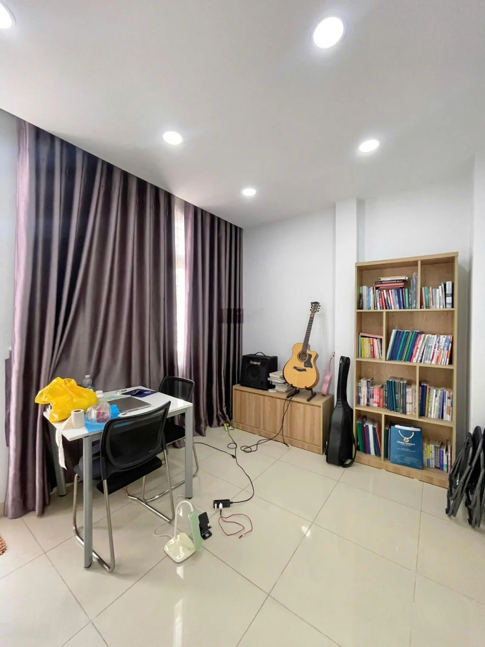 Cần bán gấp nhà ngay gần ql 13 và vạn phúc city : 0933352944