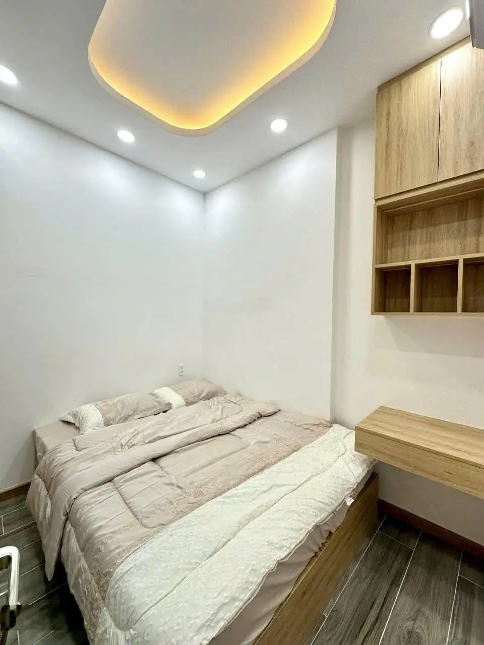 Bán nhà riêng tại Trần Xuân Soạn, 2,5 tỷ, 40m2, 4PN, 5WC