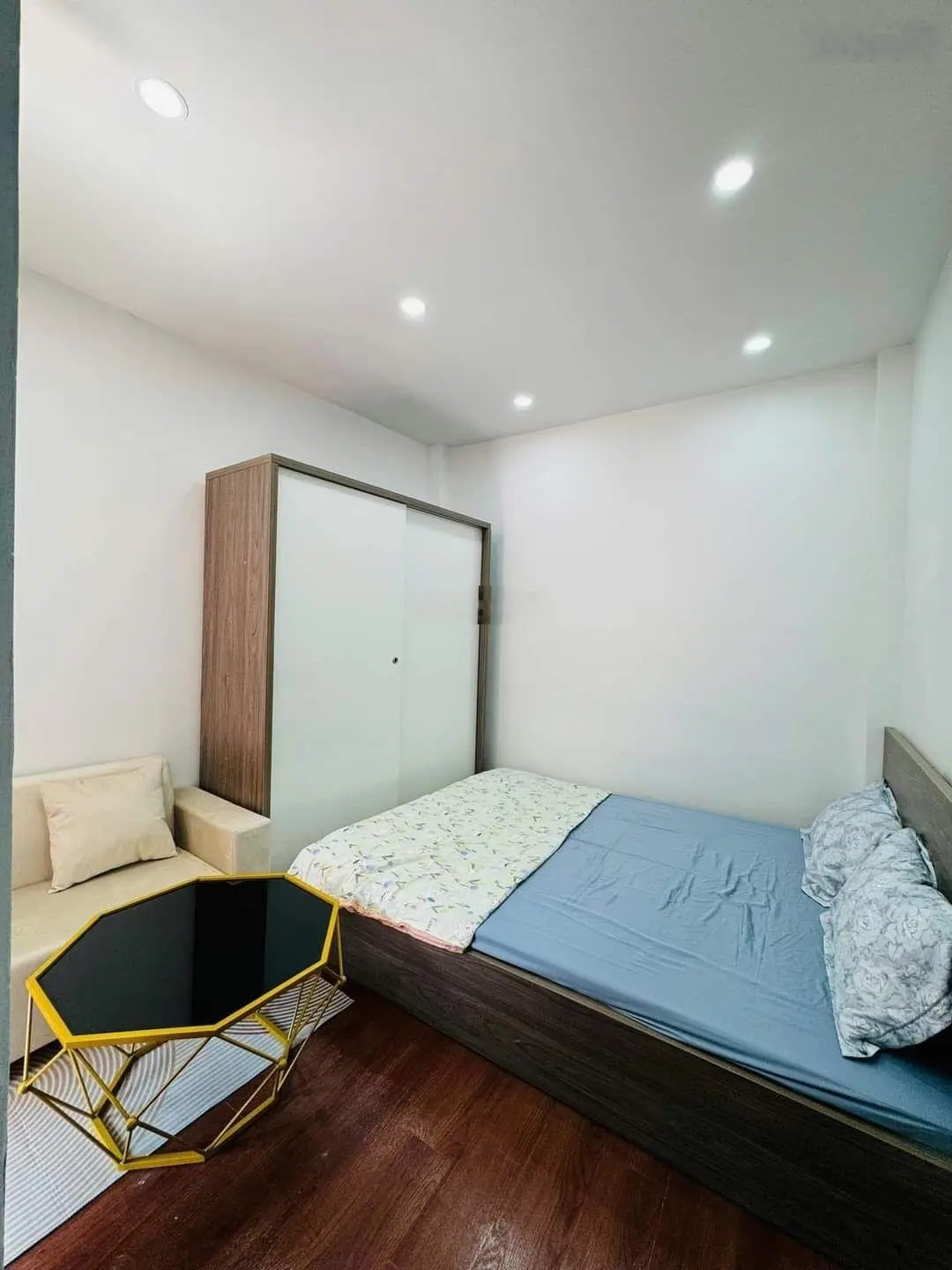 Bán Gấp nhà siêu hiếm Trần Quốc Vượng. 47m2 x 6 tầng mặt tiền 9.4m 9 phòng khép kín full nội thất