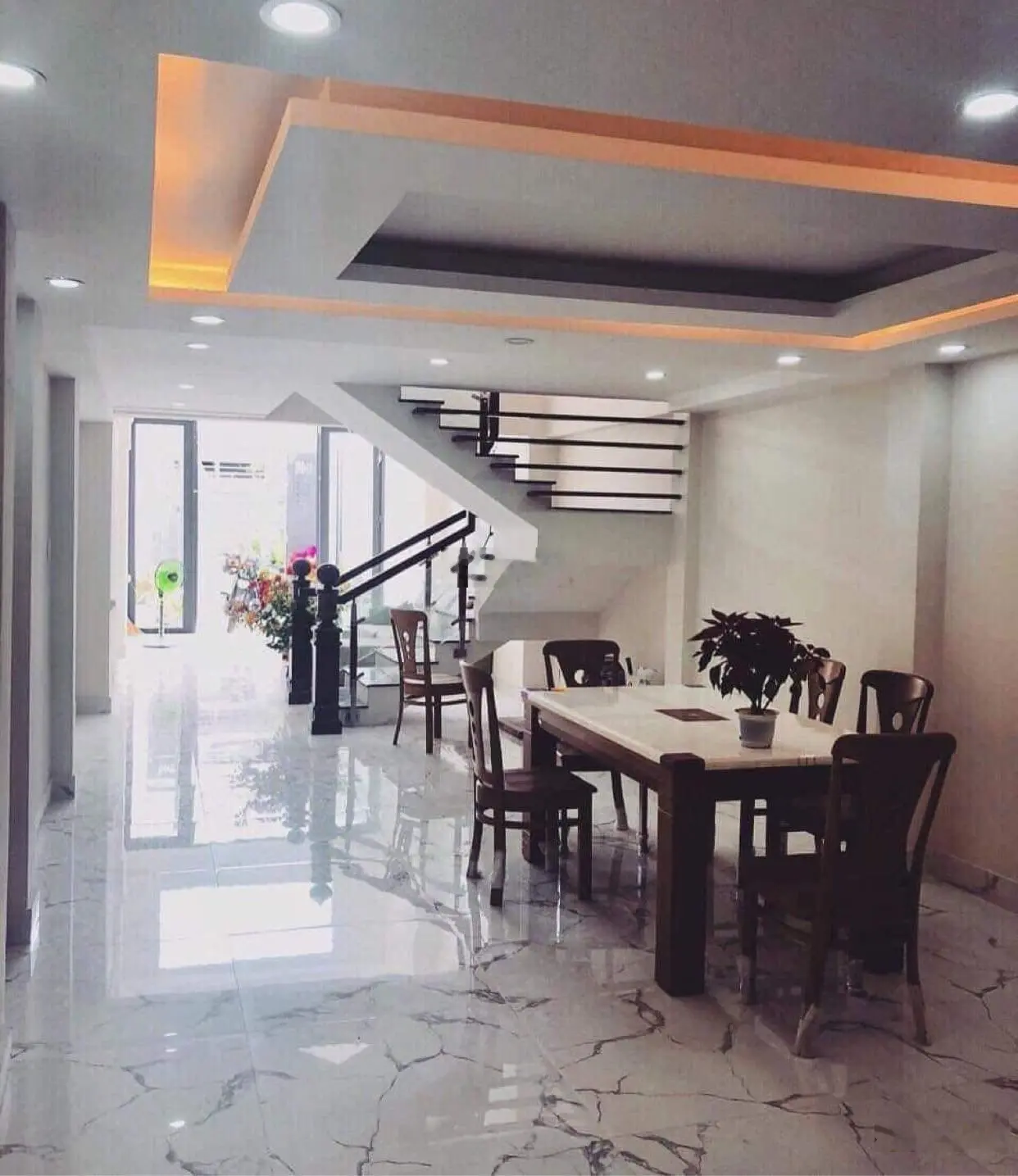 Bán nhà hẻm 5m Vườn Lài, 4x20m, Lửng 2 lầu, Giá 9.5 tỷ TL