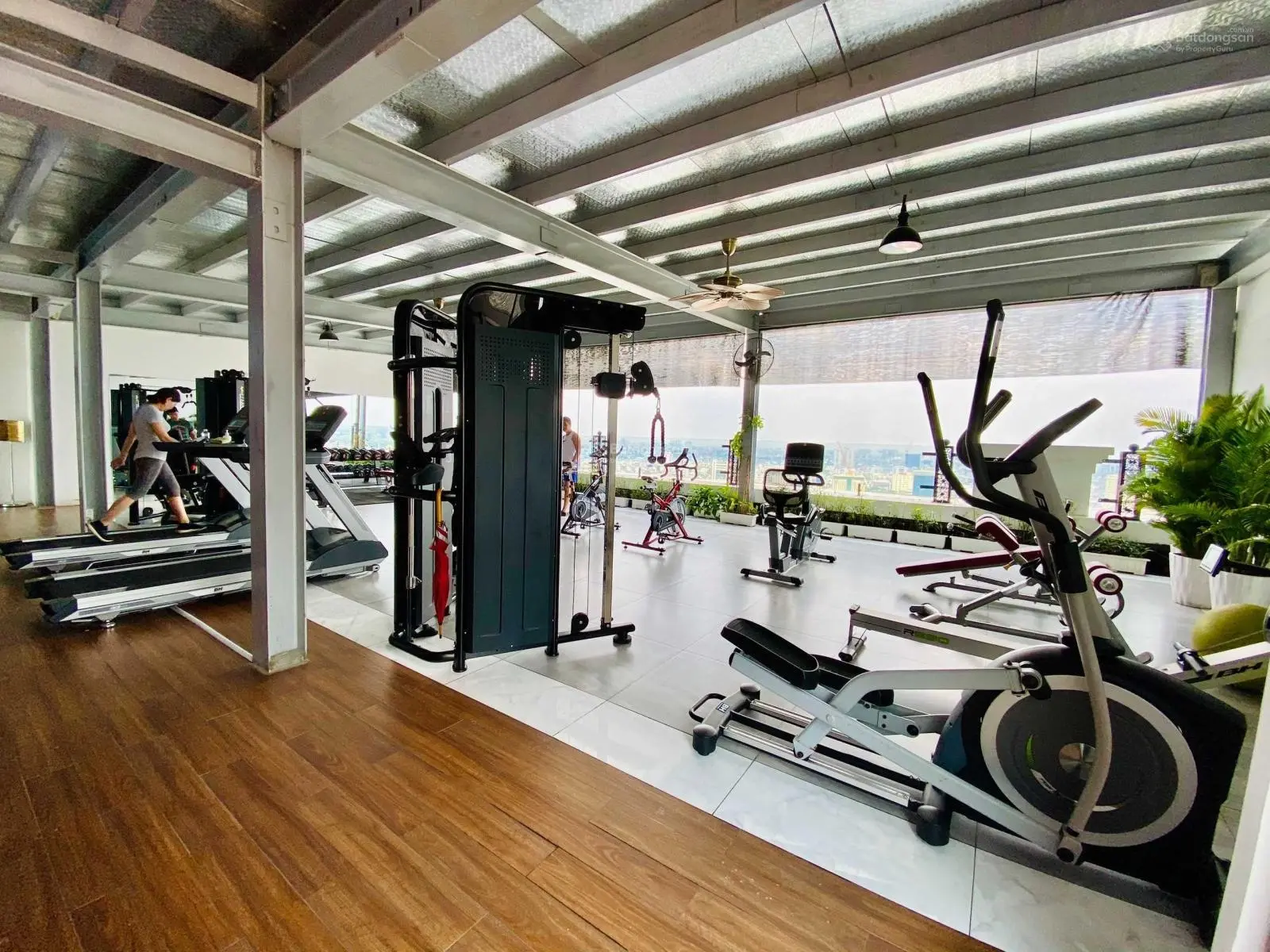 Bán căn Penthouse 150m2 Leman Luxury tầng cao view cực đẹp, giá 18 tỷ. LH 0934 004 ***