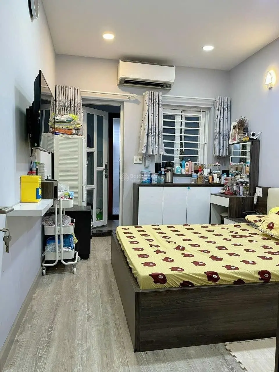 Xe hơi thông (51m2) Hồng Bàng, Q11