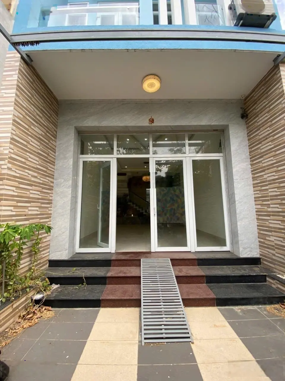 Bán nhà KDC Đại Phúc 5x22m. Trệt, 2 lầu. Sân thượng. Đường 12m. Giá 11tỷ5