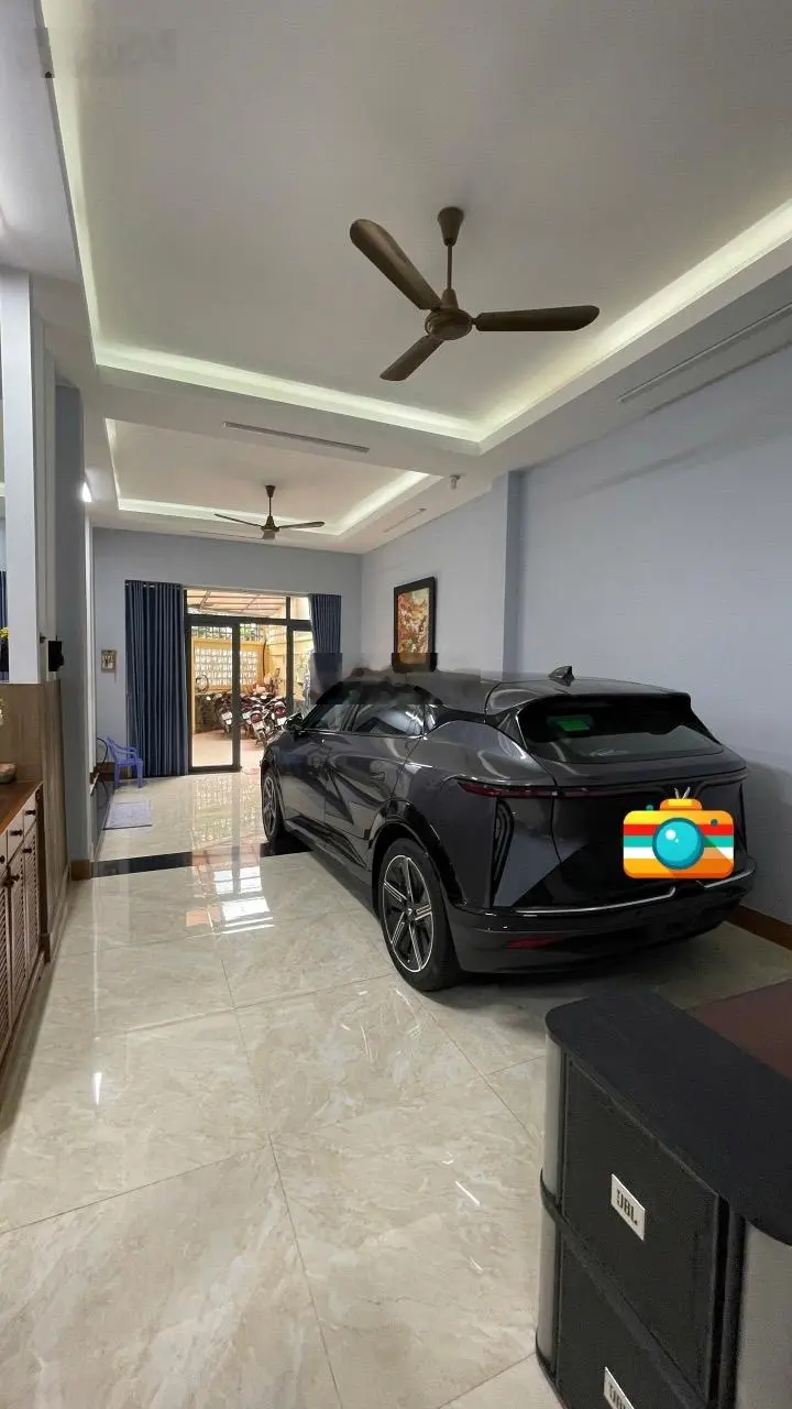 Bán biệt thự cao lỗ , dtsd 580m2 , ngang 8m , view công viên , sân rộng , tiện mở vp cty , spa ...