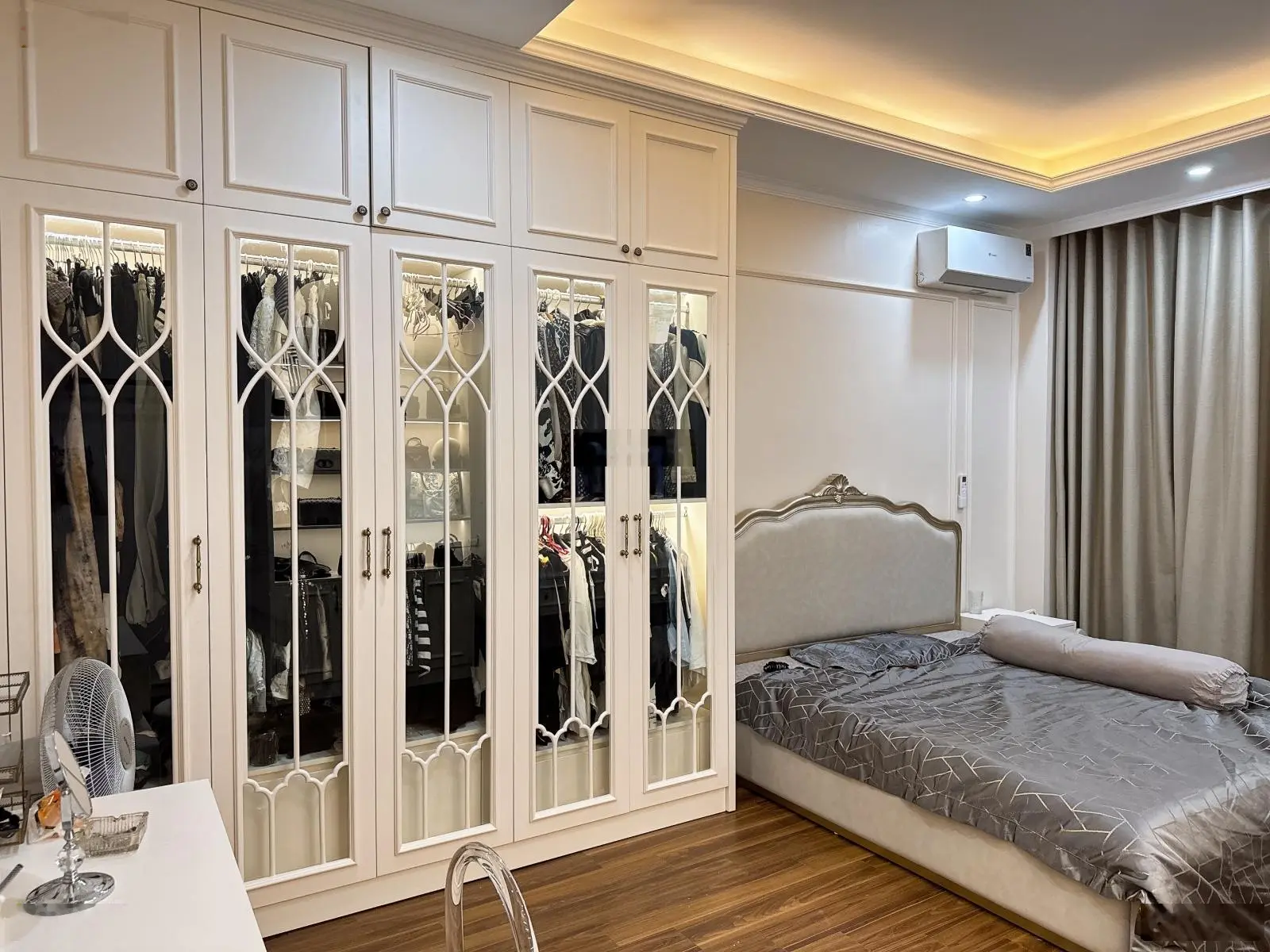 Chính chủ cần bán nhà 5 tầng full nội thất vip ngõ 264 ngọc thuỵ.