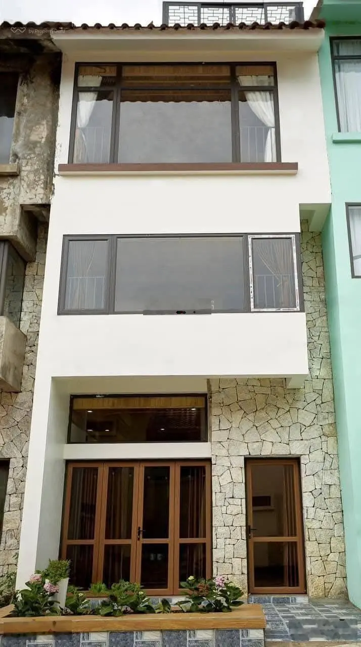 Giá cũ 5tỷ2 giảm sâu hơn 400tr bán trong tuần Shophouse tại Sapa Jade Hill, 4,75 tỷ 65m2, 6PN, 6WC
