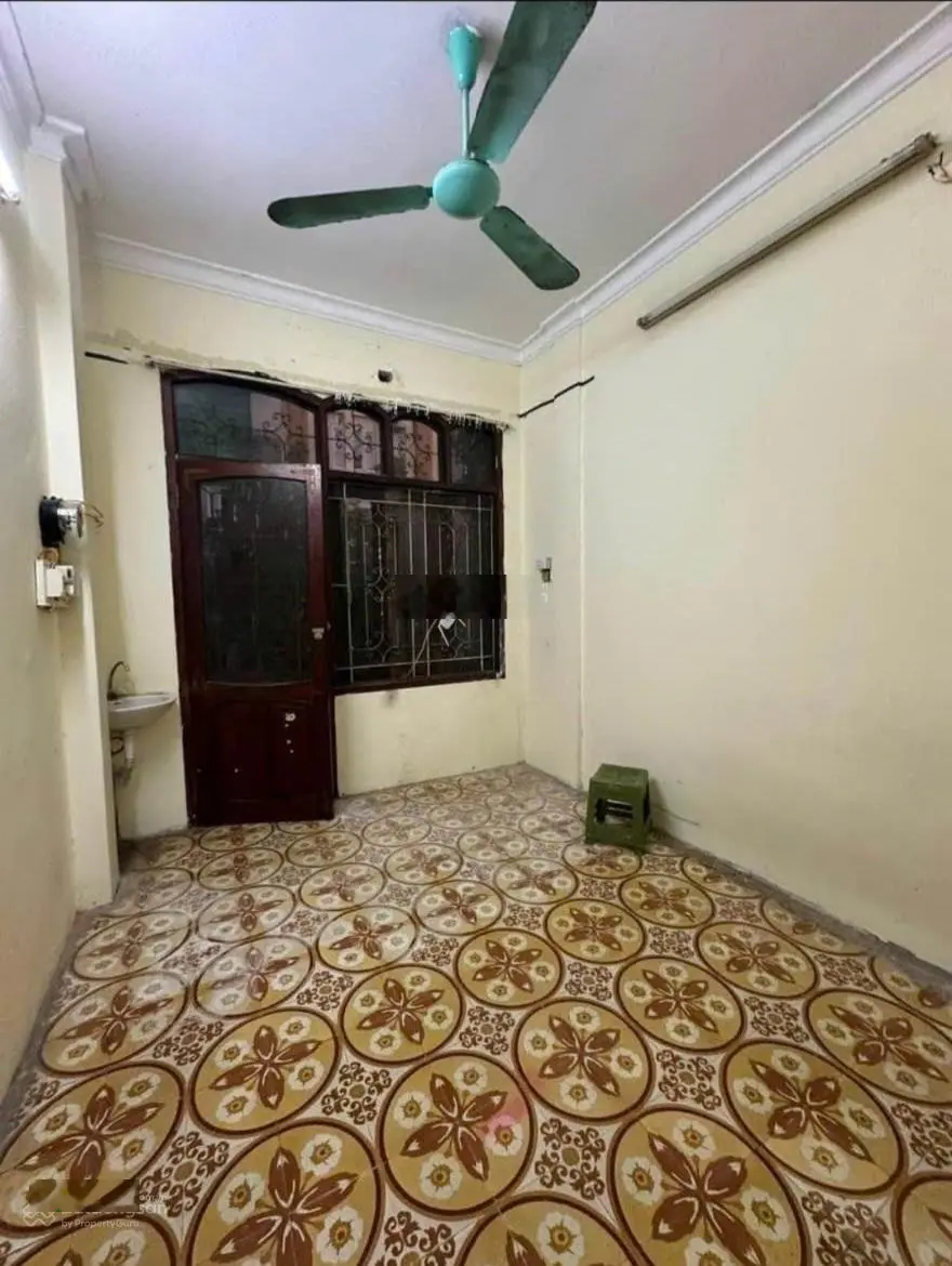 Mặt phố Đặng Trần Côn 18m 5 tầng , vỉa hè rộng, kinh doanh.