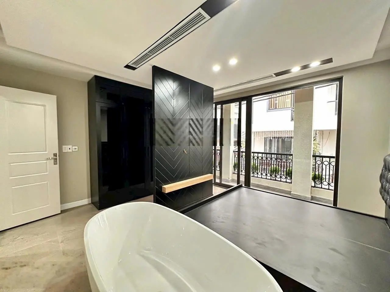 Tuyệt phẩm xây mới full không gian xanh. Ngay công viên Máy Tơ. 5,85 tỷ