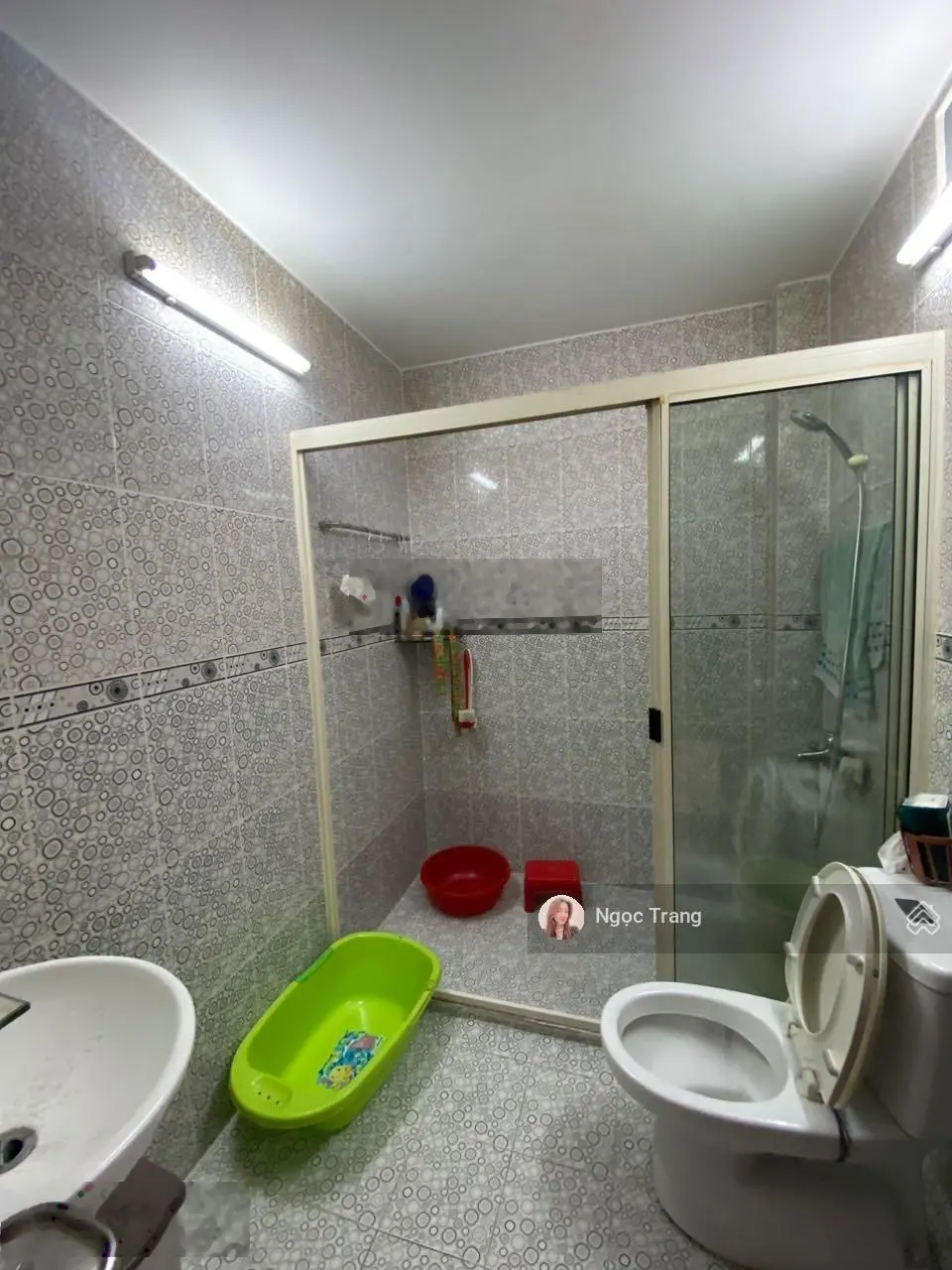 Bán nhà đường 12m xe tải Bình Lợi - Đặng Thuỳ Trâm P13, 4T mới cứng 4.8x19m, phù hợp ở và cho thuê