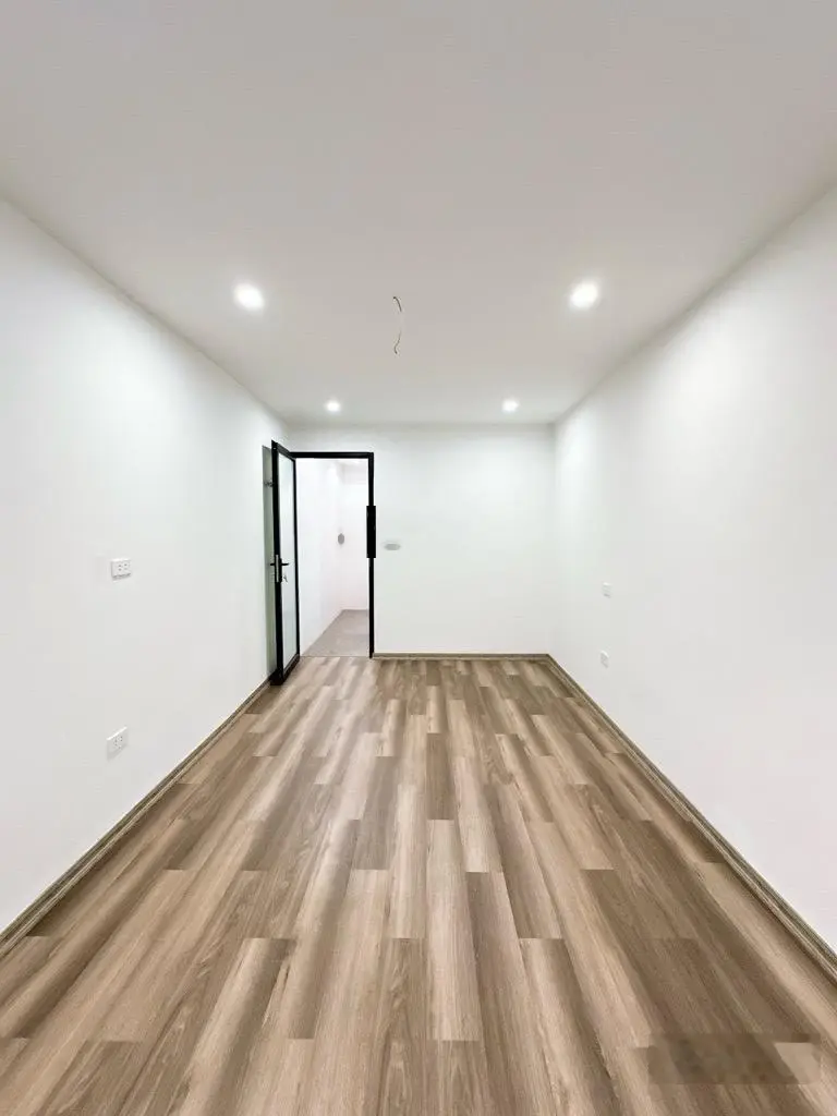 Bán nhà Khâm Thiên. Dt 25,6 m2, 4 tầng. Chào 5,25 tỷ có TL. Nói k vs tin ảo