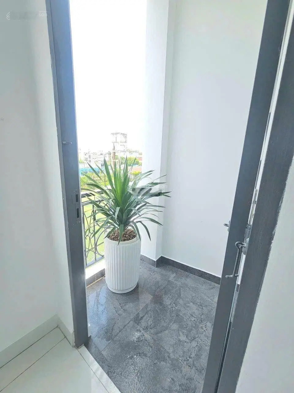 Nhà 4 tầng 44.8m2 ôtô ngủ trong nhà, ngay nhà thiếu nhi quận, chỉ 5.86 tỷ