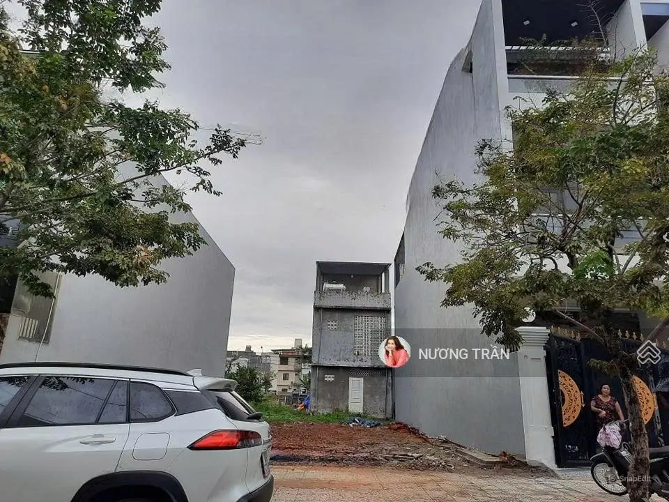 Cần bán đất nhà phố 136,4m2 - giá 4ty050 - giáp Thủ Đức - KDC Vĩnh Phú