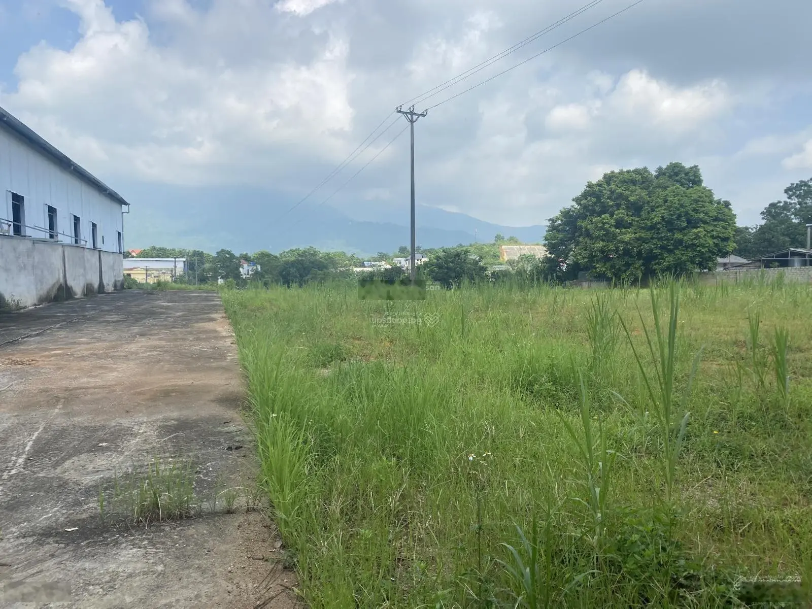 Cần bán 70002 đất có sẵn hơn 1000m2 nhà xưởng tại Yên Bài, Ba Vì, Hà Nội