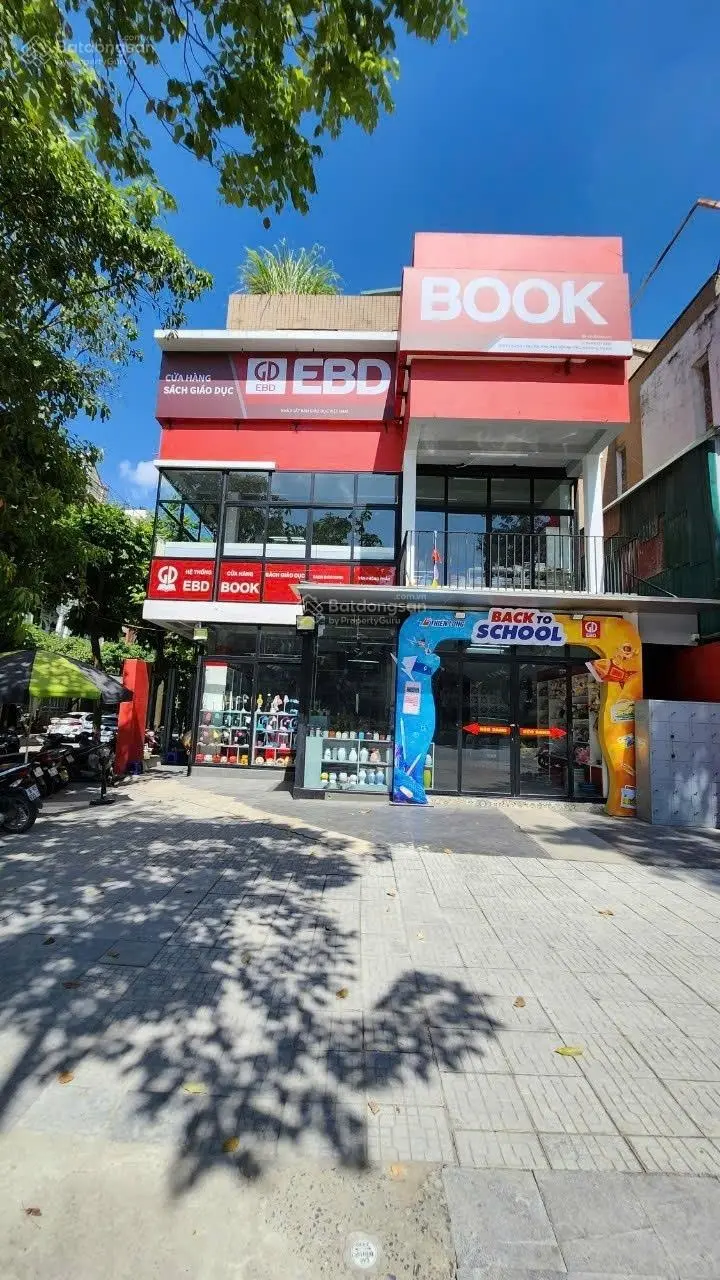 Bán gấp biệt thự lô góc, mặt phố, trung tâm Quận Hà Đông, MT 27m, 200m2, thuê 70tr/th, nhỉnh 58 tỷ