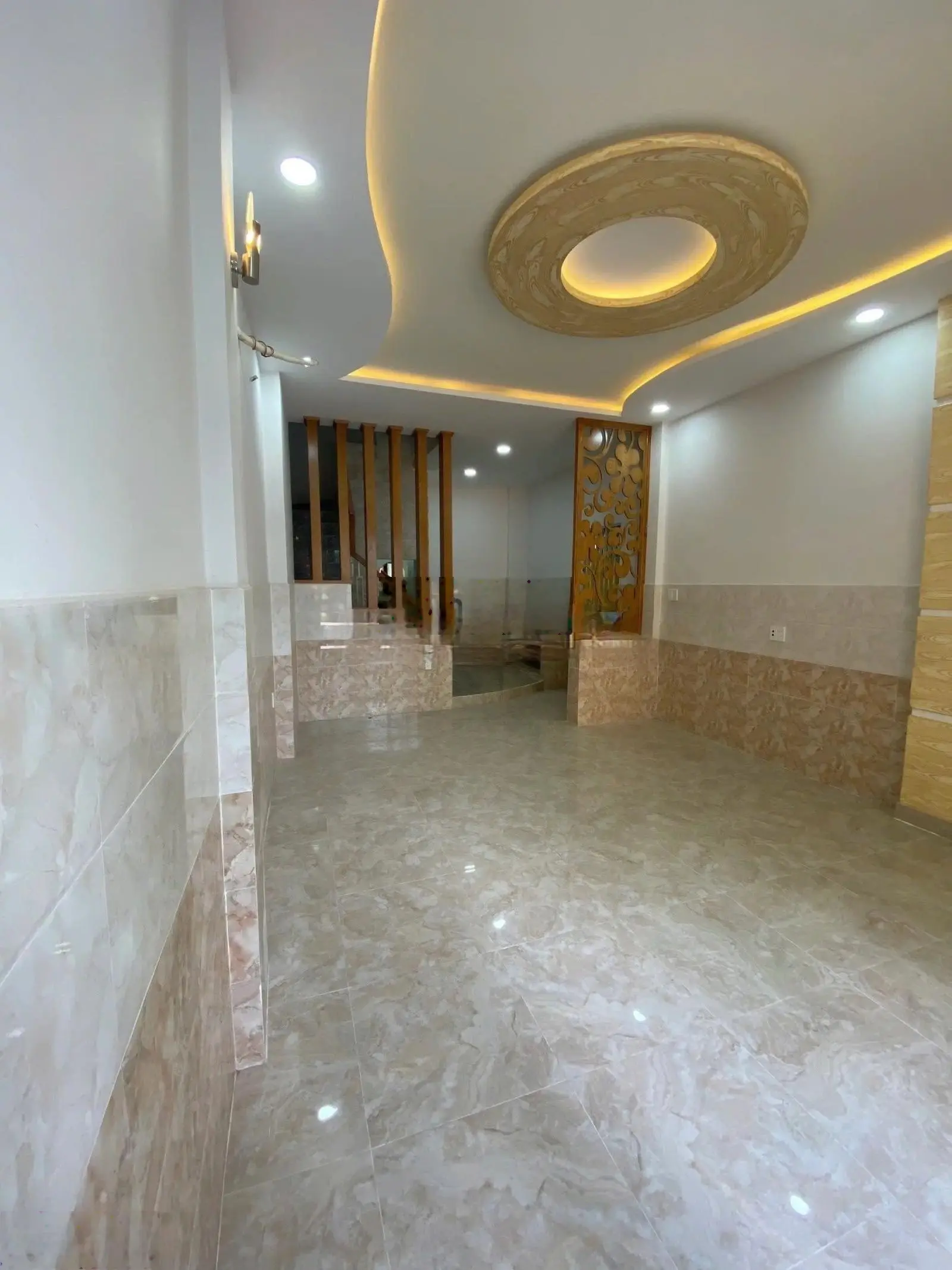 Bán căn nhà gần BV Bệnh Nhiệt Đới 40m2 Phan Văn Trị, P2, Q5. Có sổ hồng sẵn, hẻm oto 7m