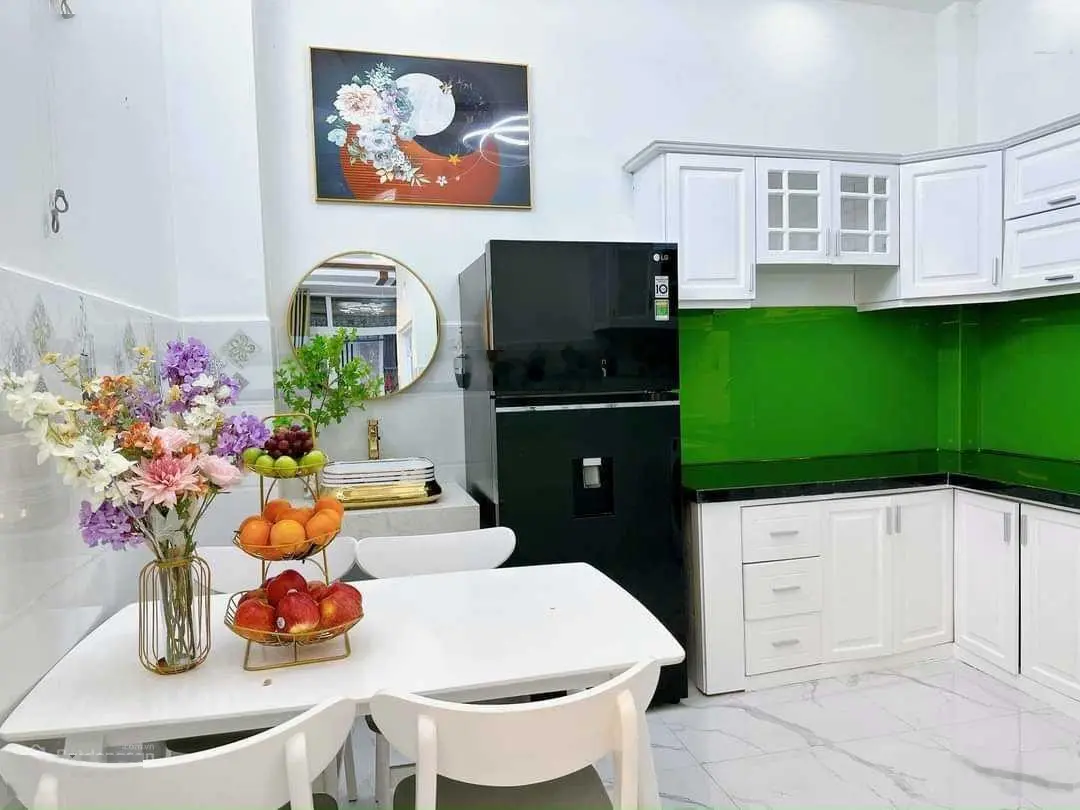 Nhà đang cho thuê dòng tiền 22tr/tháng 1T 2L ngay đường Thích Quảng Đức, Phú Nhuận cần bán gấp