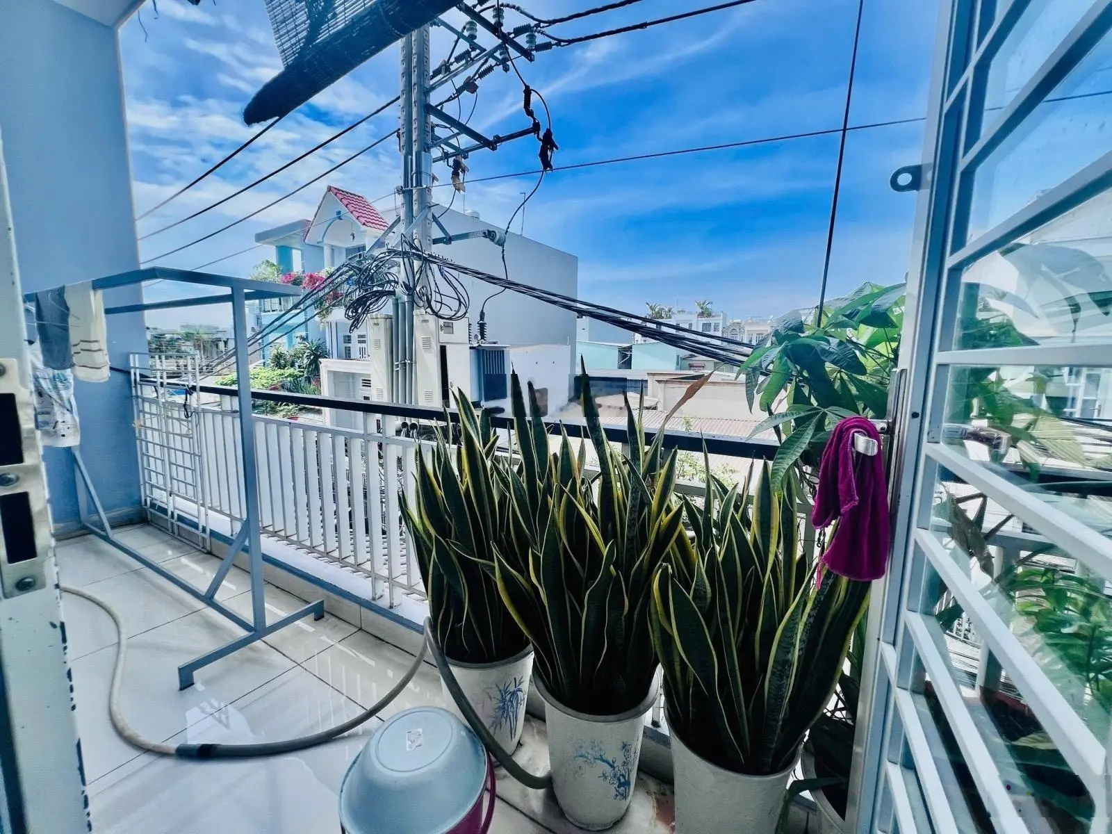 Nhà bán Đường Số 4, Hiệp Bình Phước, Thủ Đức 3 tầng DT: 7 x 28,5m đường xe tải chạy quanh nhà