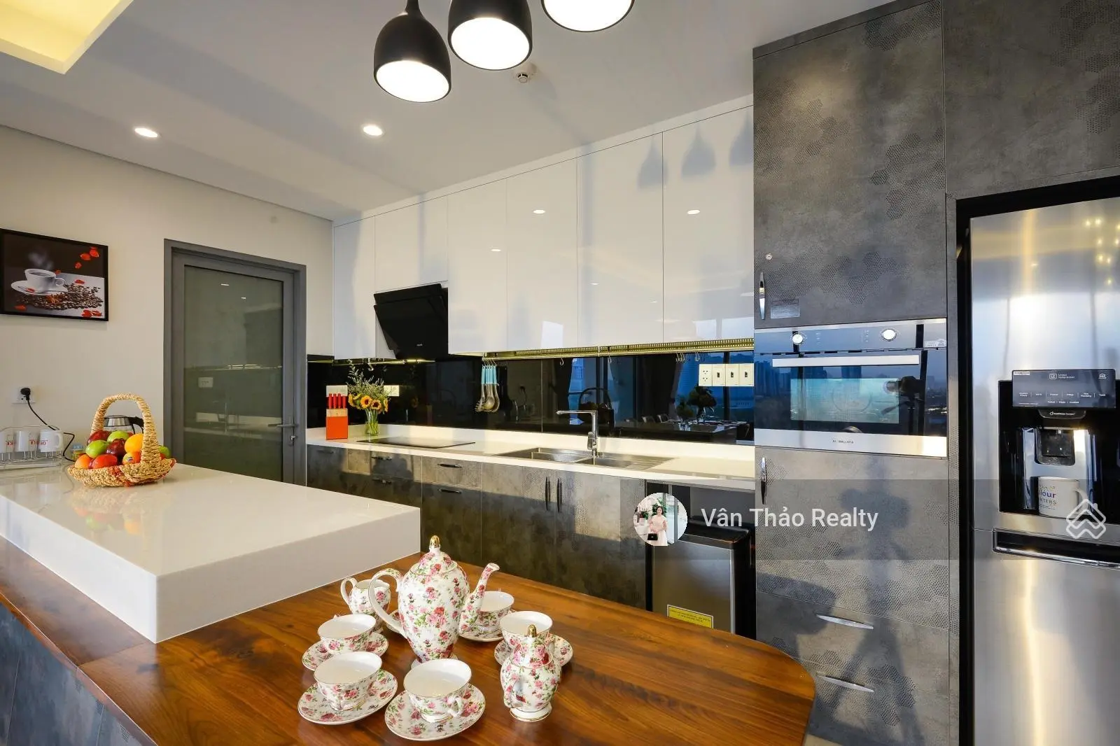 Full kính ngắm bình minh/ hoàng hôn cực đỉnh - căn hộ 1-2-3-4PN tiêu chuẩn Resort - ngay gần Quận 1