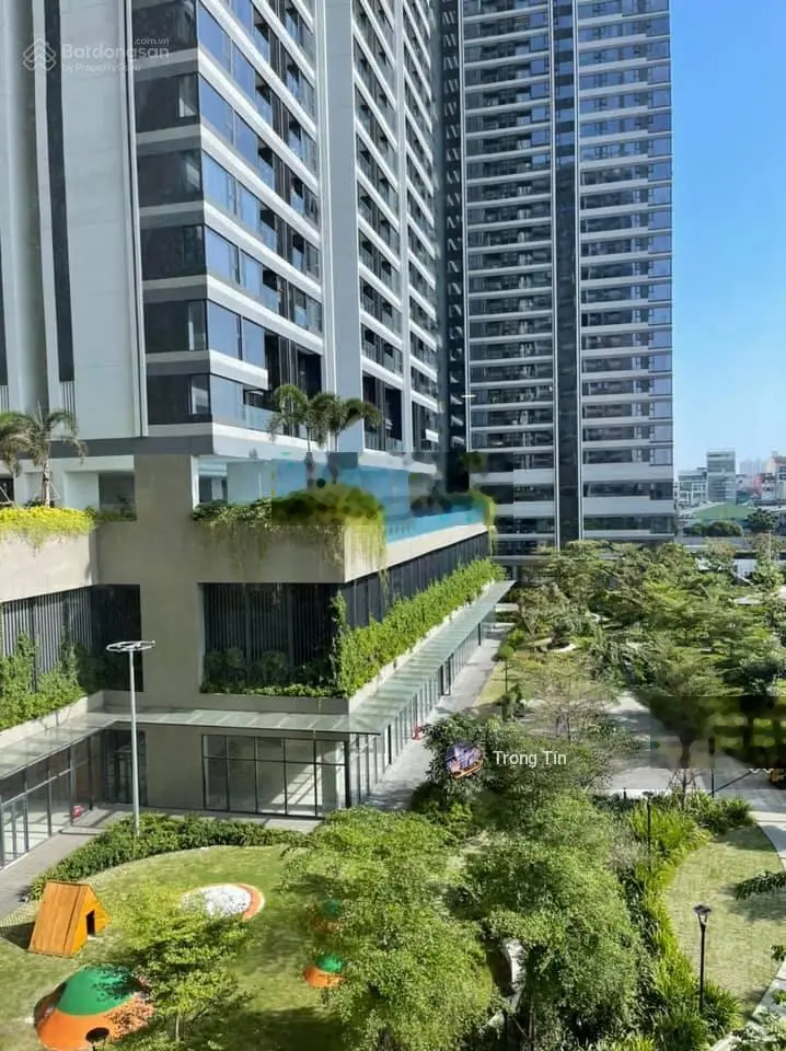 Đại hạ giá! 2PN 73m2 Kingdom 101 tầng đẹp view thoáng giá 5 tỷ, liên hệ Mr Tín 0938 414 ***