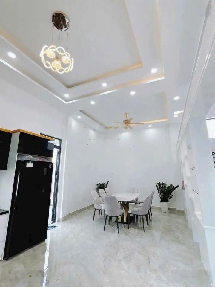 Cần bán nhà biệt thự Dương Công Khi vào 1