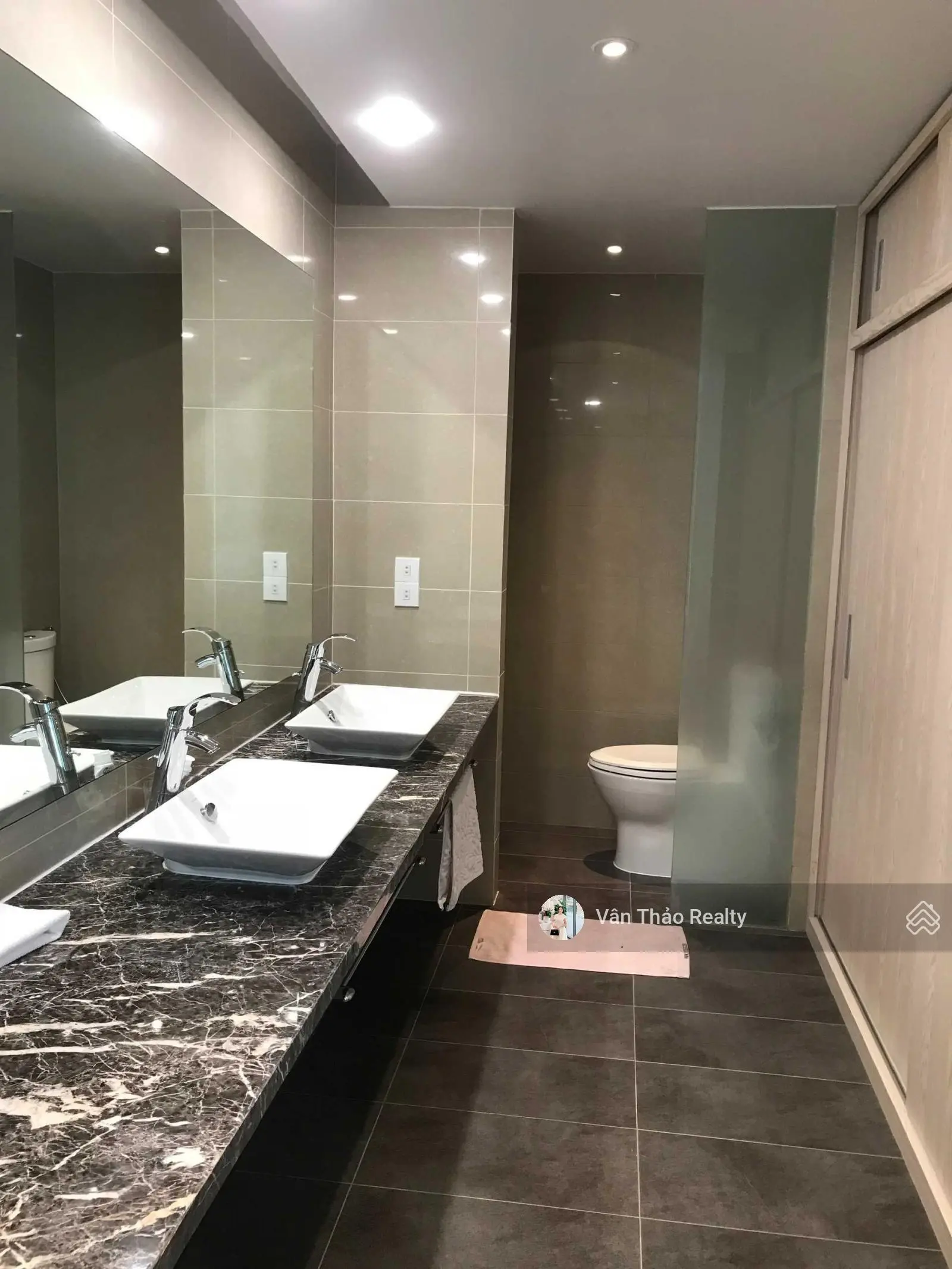 (Duplex 200m2 - giá siêu tốt) Bán căn Duplex 4PN - Đã có sổ hồng - ngay Đảo Kim Cương Quận 2
