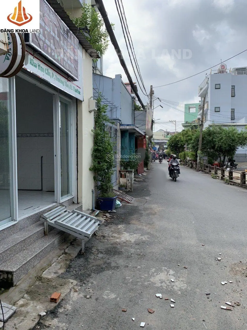 Bán nhà 2 mặt hẻm đường Hồ Văn Tư, P.Trường Thọ, Thủ Đức. Hẻm xe hơi. Nhà 3 tầng, 4PN, 3WC. 6.8 tỷ