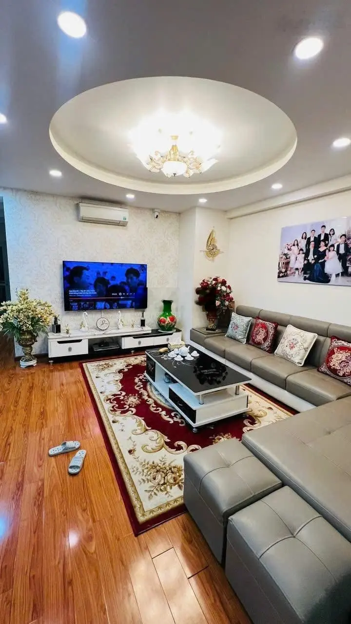Nhà đẹp ở ngay - vị trí siêu khủng kinh - doanh siêu đỉnh - 6.9 tỷ
