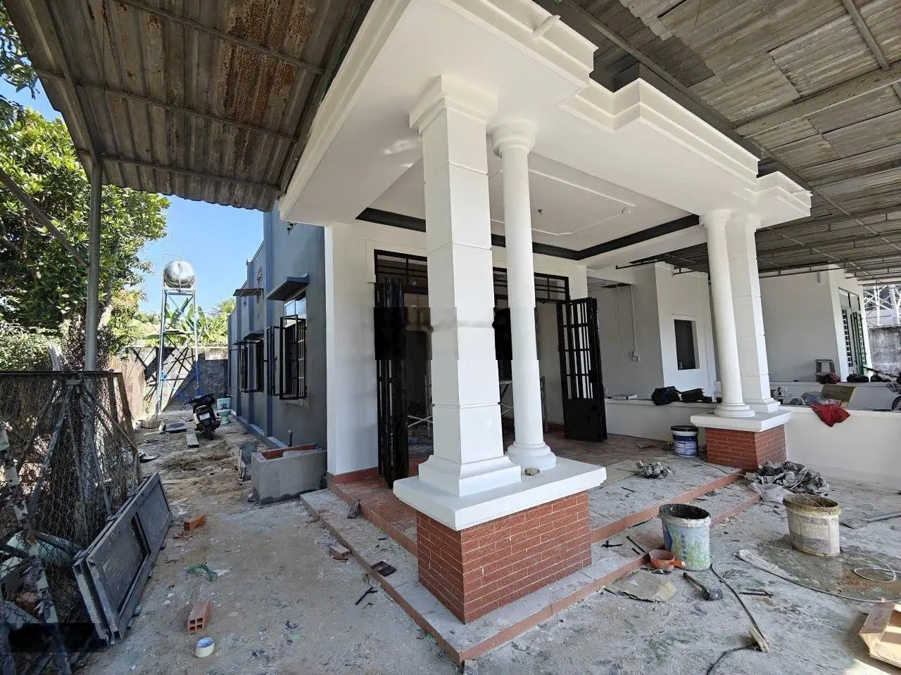 Nhà đẹp 2 mặt tiền ngay trung tâm thị trấn gò dầu, tây ninh