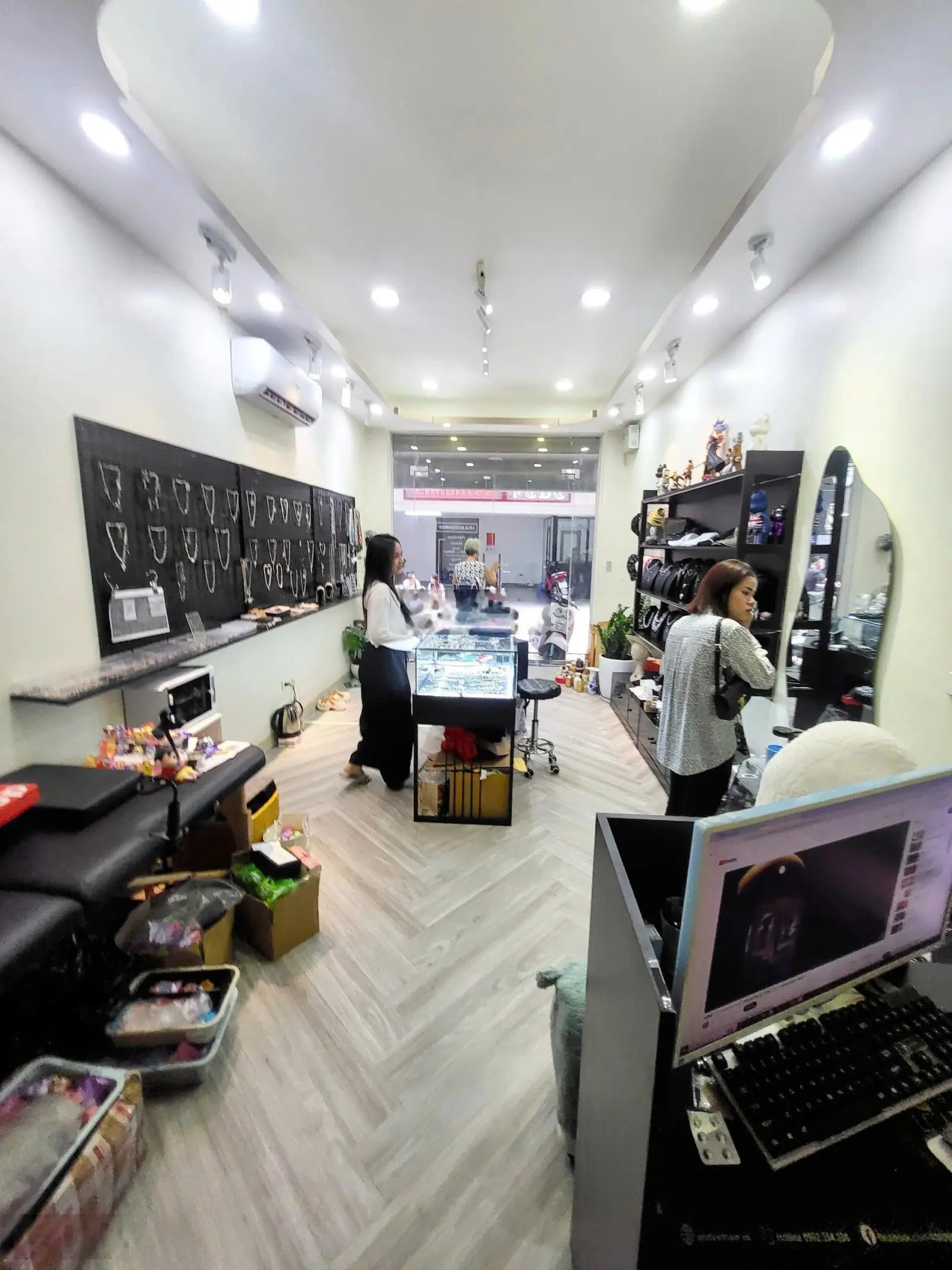 Rẻ n.h.ất Xuân La, bán nhà 55m2 có 11.X tỷ, ô tô vào nhà, kinh doanh đỉnh, thang máy, gần phố.