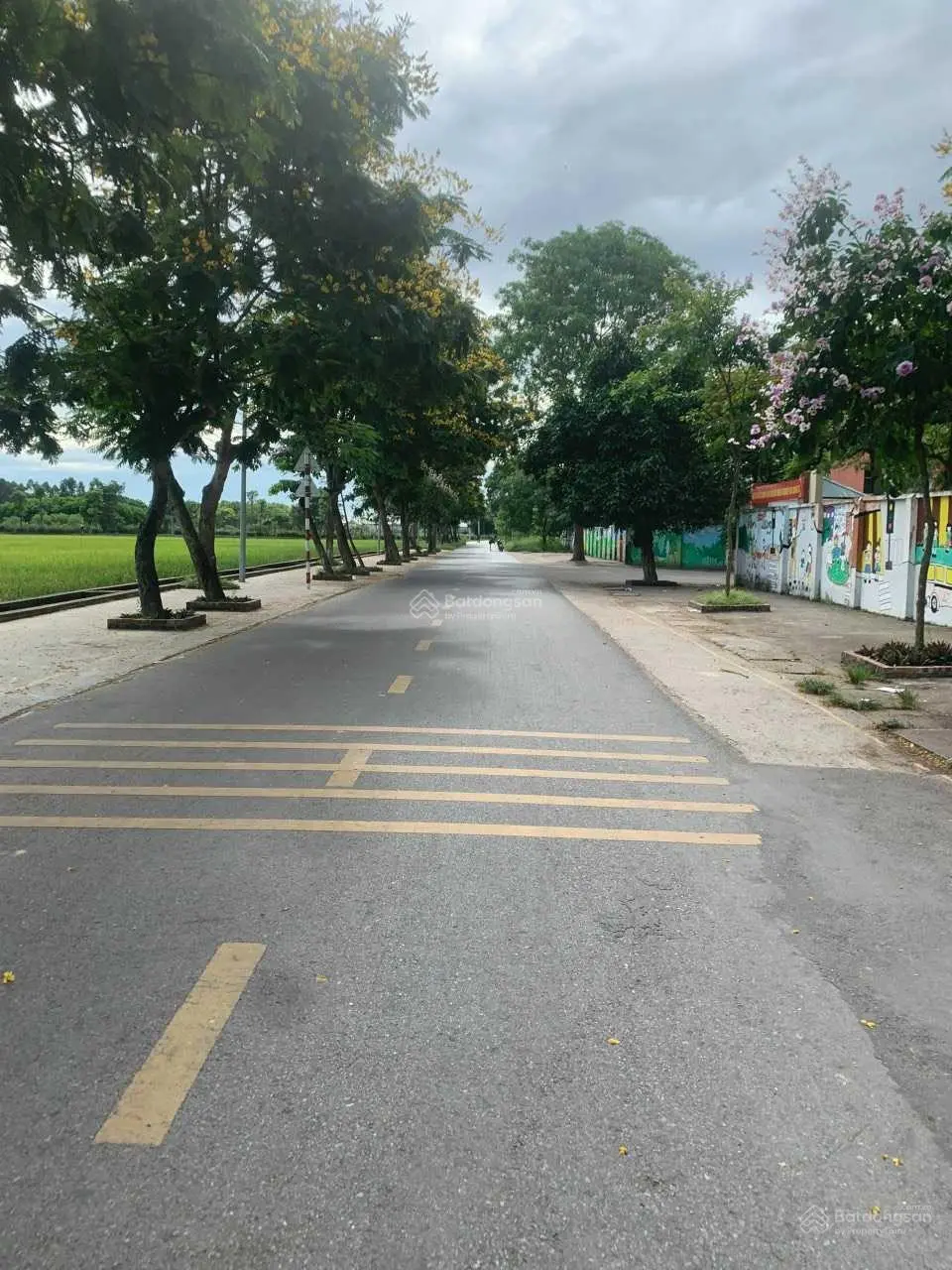 Cần bán lô đất tại Đình Trung, Đông Anh. Diện tích 40,4m2, giá 1,5 tỷ