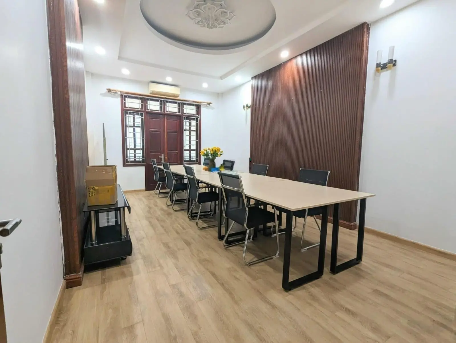 Phân lô Hoàng Văn Thái - ô tô tránh - 7 tầng, thang máy - 64m2 - kinh doanh