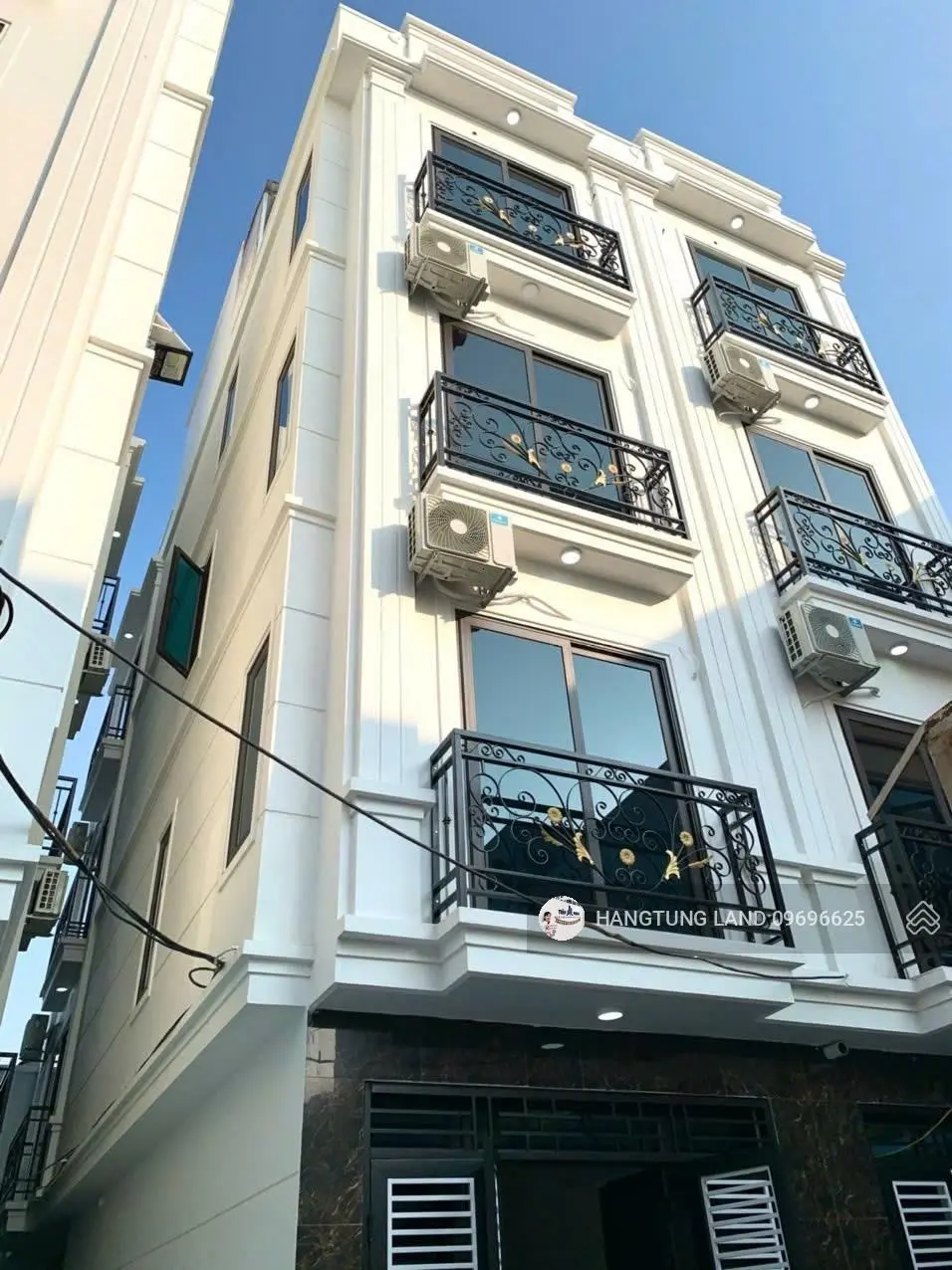Nhà mới kính koong 5tầng- LÔ GÓC-35m2-OTO Đỗ Cửa- 50m Xe tải tránh. Ngõ Rộng,Thông gần 3m. 5.05Tỷ.