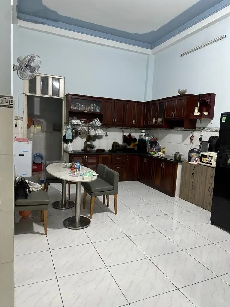 Hẻm xe tải thông-khu phân lô-nhà đẹp ở ngay-54m2-3 tầng-3pn-phạm vẫn chiêu gv-chỉ 6tỷ3tl