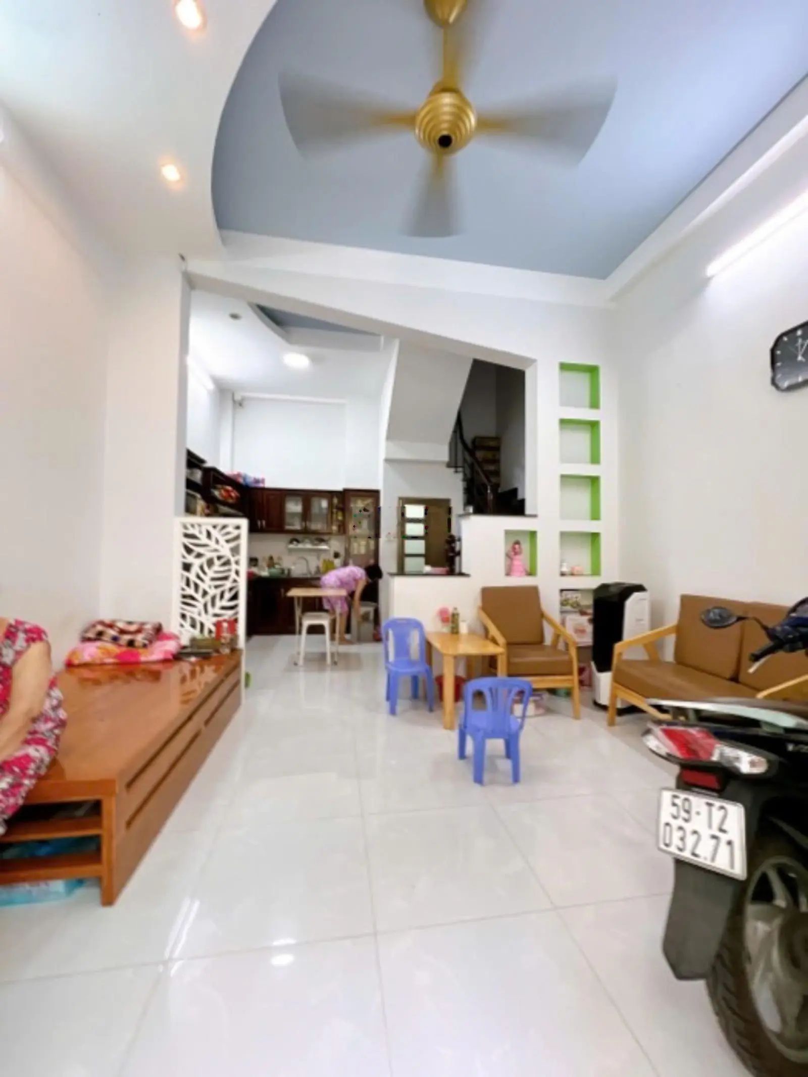 Tôi chủ ban căn Nha 4 tầng khu đường số quận 4