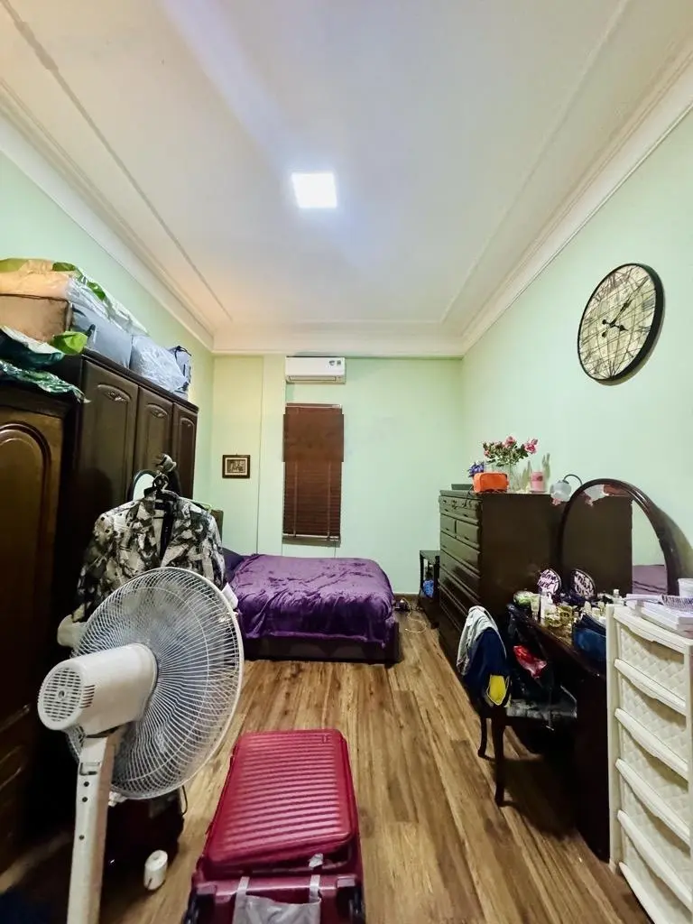 Siêu vip Cầu Giấy, sát mặt phố - ô tô vào nhà sân rộng kd cực đỉnh, 96,6m2, giá 26 tỷ