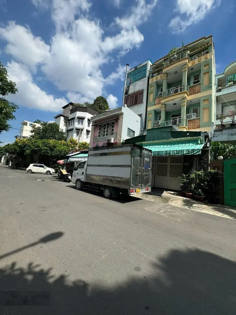 Building khủng mặt tiền Quận 10, ngang 6,77m dài 27m hầm 4 tầng, KTHĐ 100tr / tháng. Chỉ 38.8 tỷ