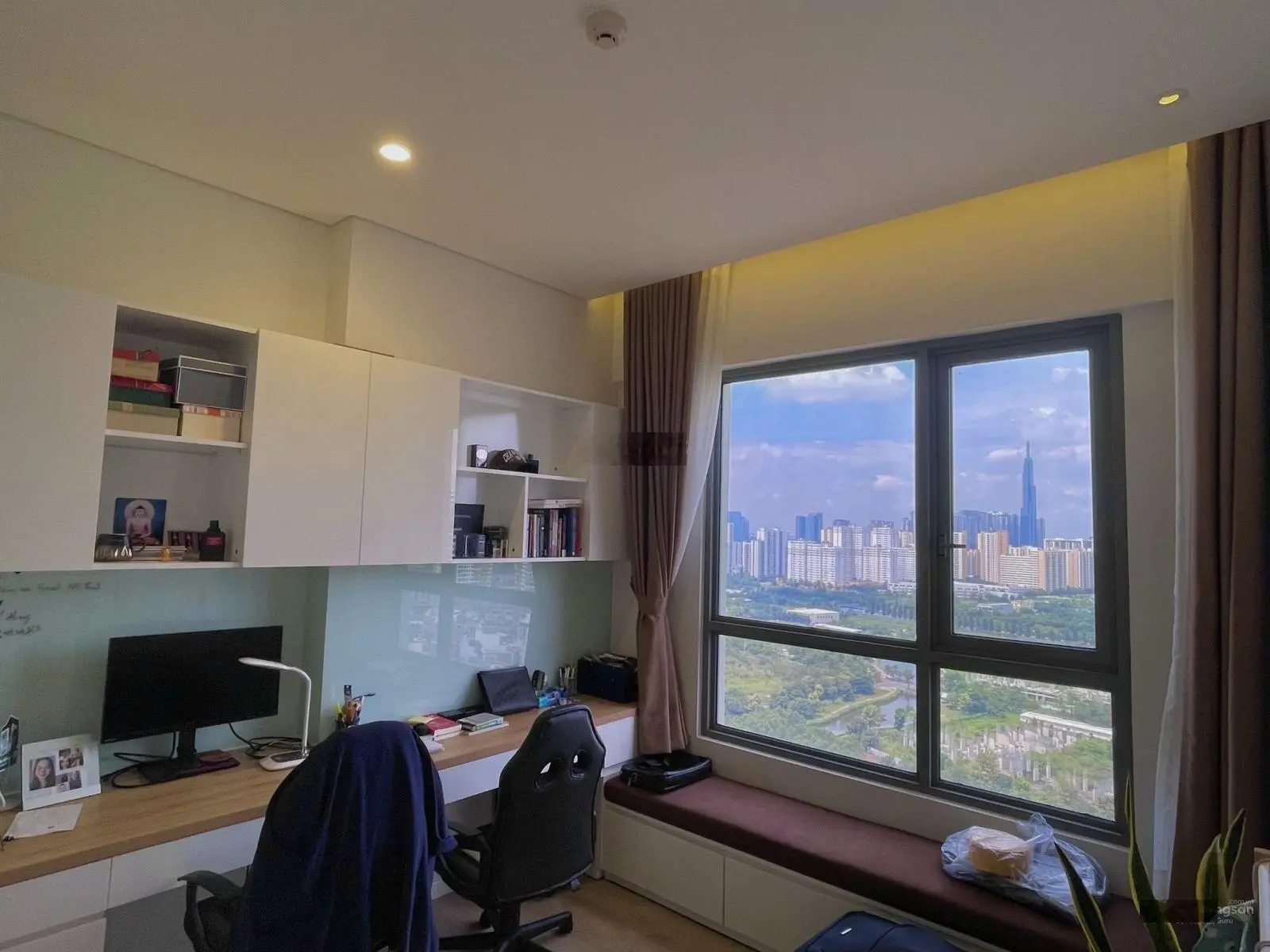 Sở hữu ngay căn 2 phòng ngủ view Landmark 81 + sông SG, Q1 tầng cao thoáng mát với giá chỉ 10 tỷ TL