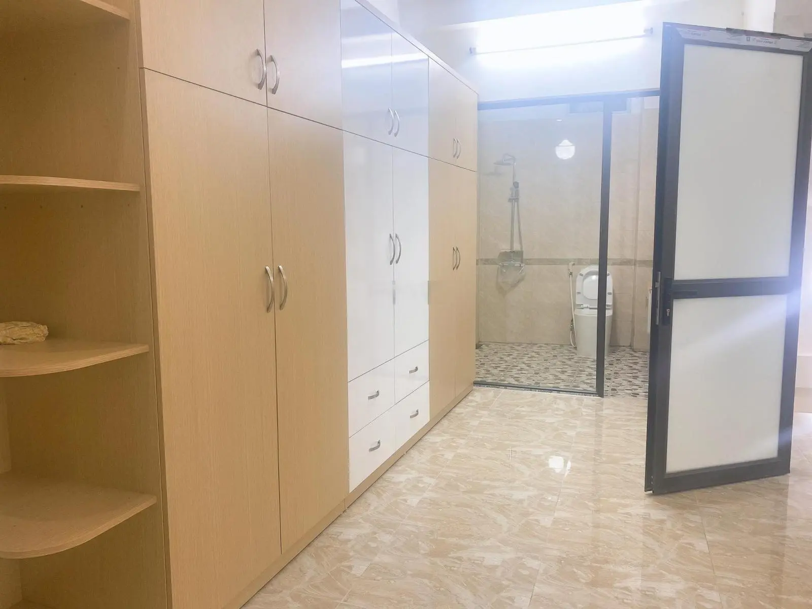 Mặt ngõ thông Đông Ngạc _ 50m _ 2 Tầng _ Ô tô chạy qua cổng-Full Nội thất