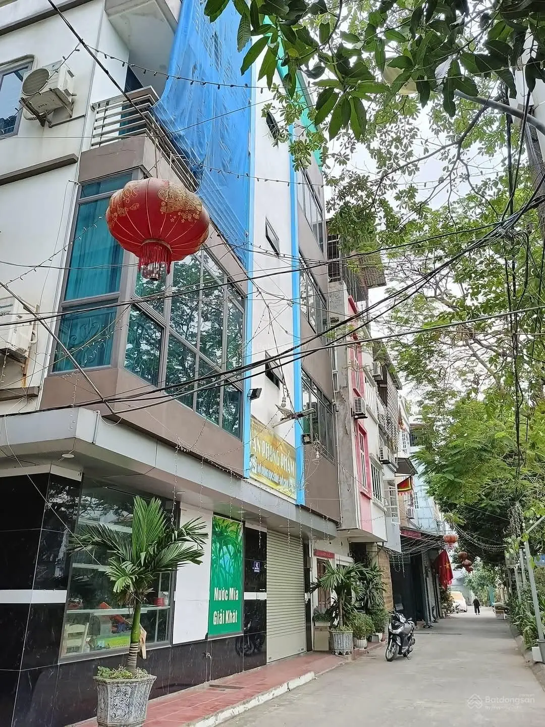 Bán nhà Hoàng Mai, thang máy, lô góc, 2 thoáng, phân lô, ô tô dừng đỗ, vào nhà, vỉa hè, view hồ