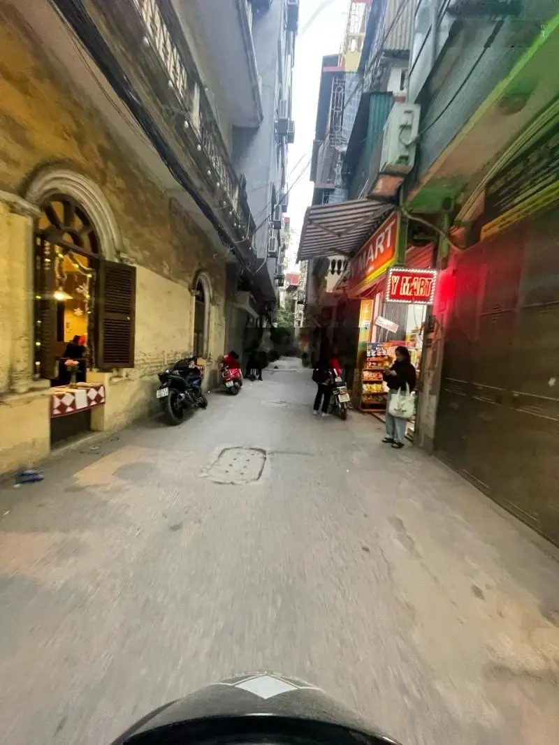 Hạ chào bán nhanh nhà phố đê la thành