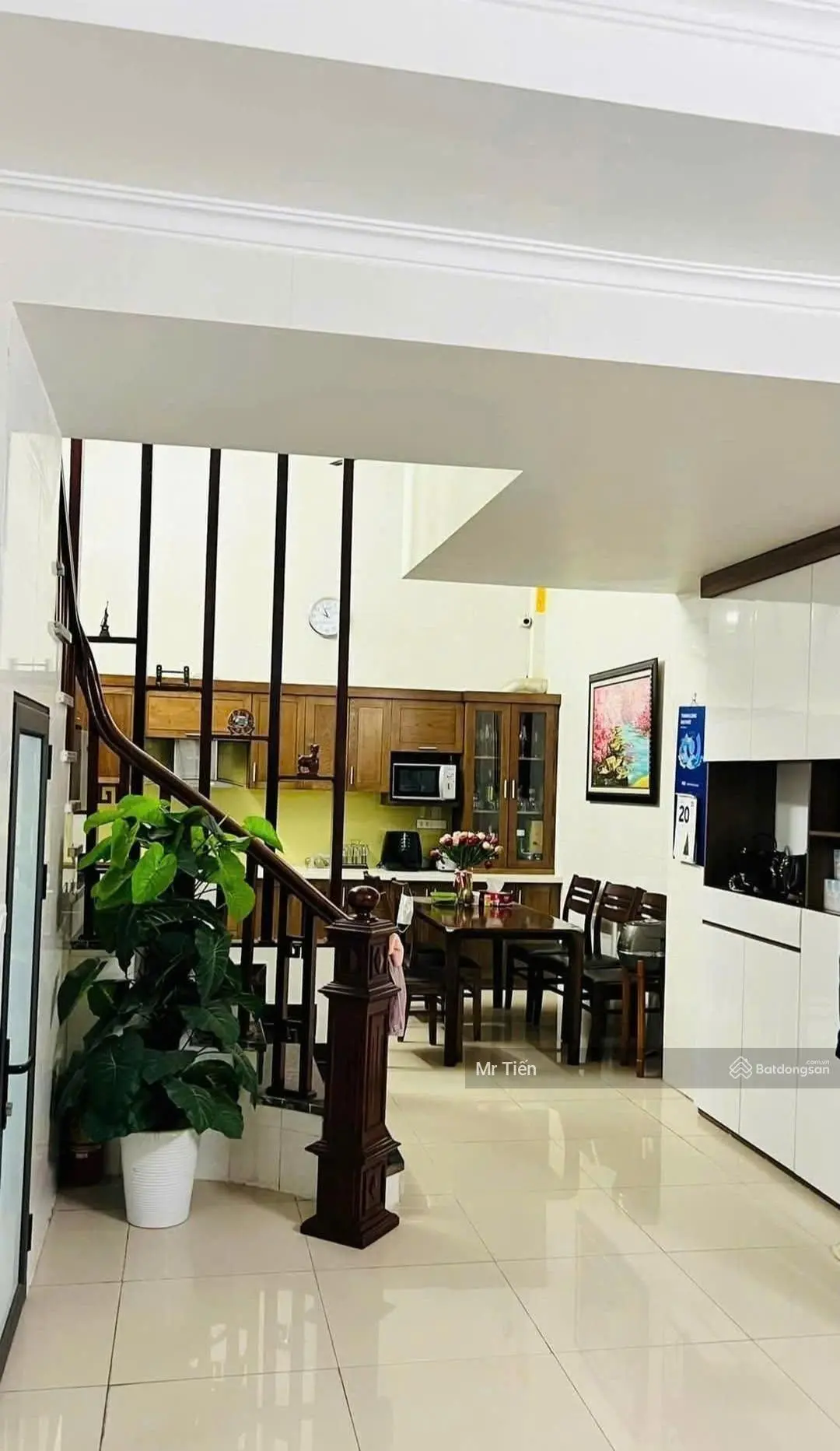 Hàng hiếm-vip- đỗ quang-trung hoà, cầu giấy-vỉa hè ô tô tránh - kd bậc nhất quận- 4 tầng, giá 19 tỷ